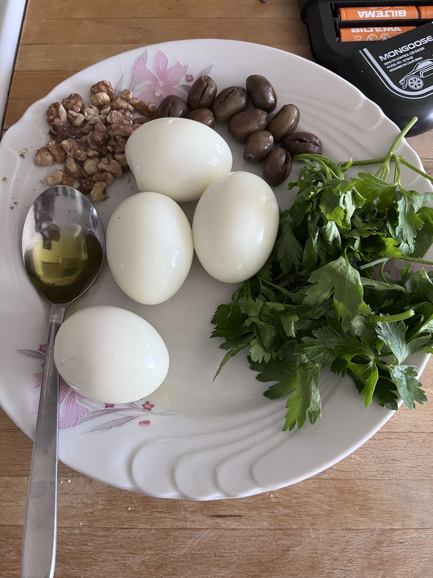 Ägg och nötfrukost