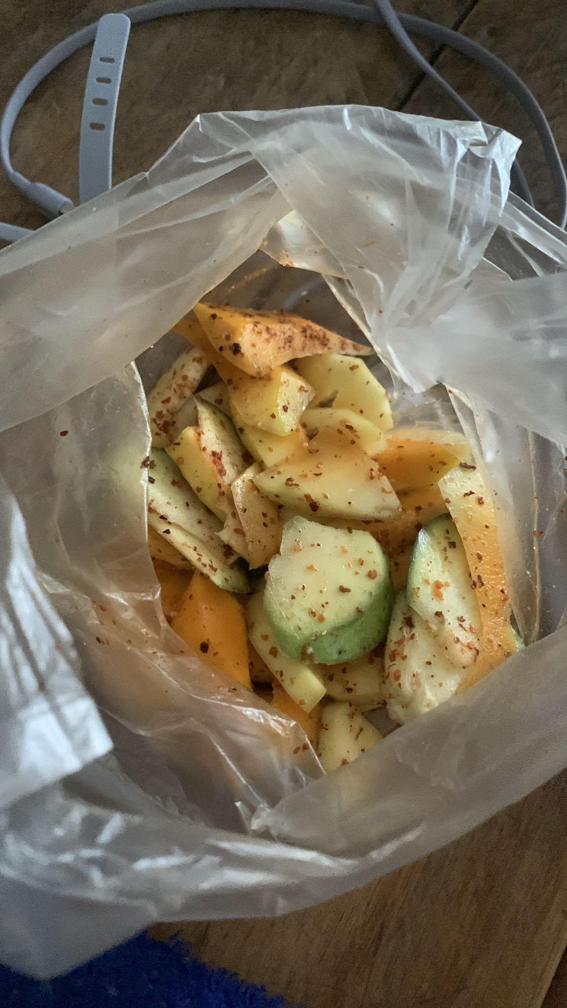 Buah potong asam pedas