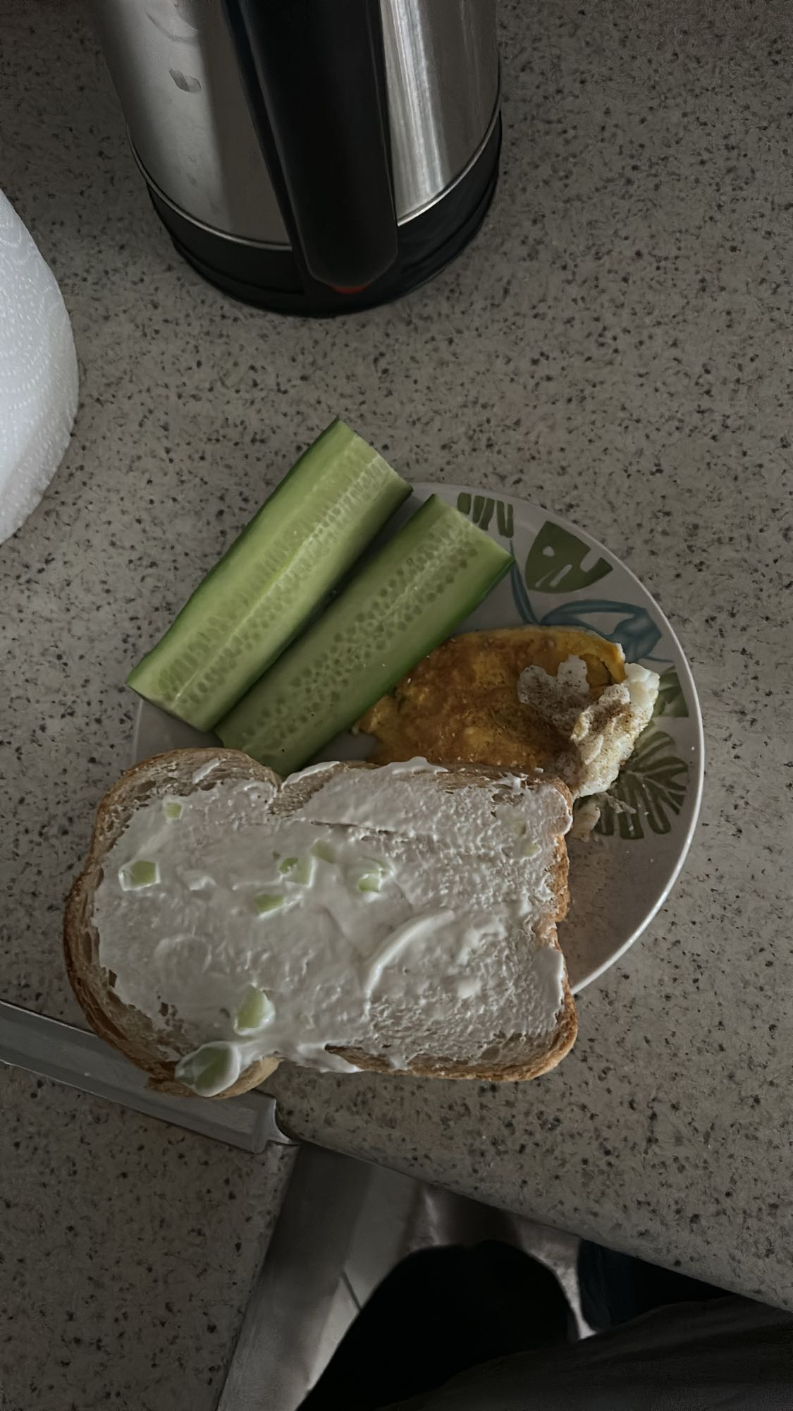 Egg sandwich with cucumber