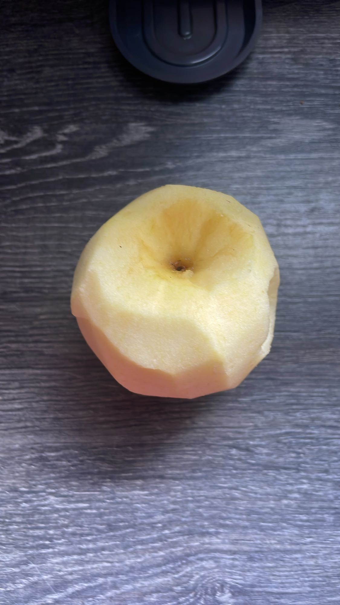 Pomme épluchée