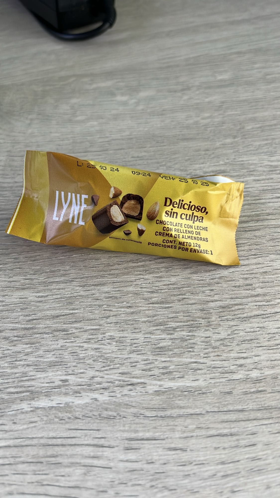 Chocolate con almendras