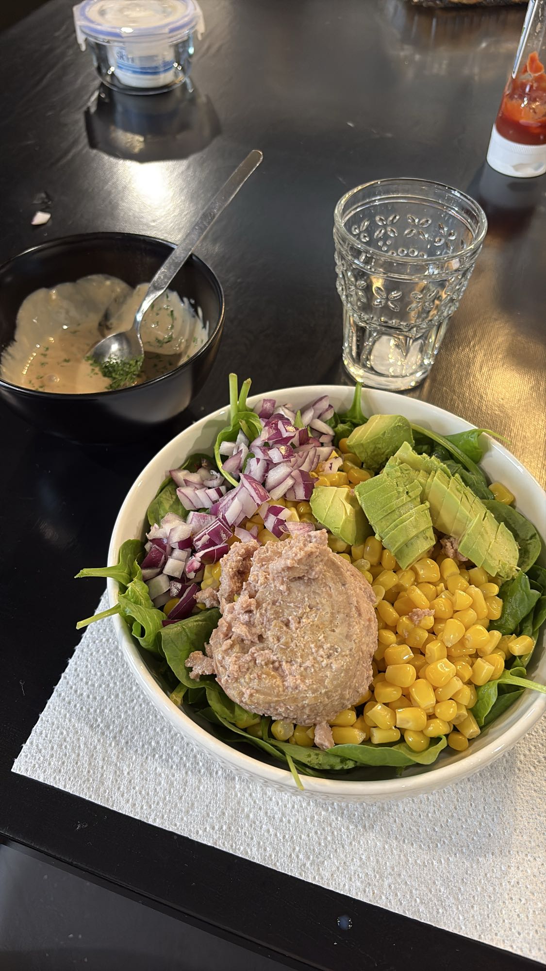 Salade thon avocat maïs