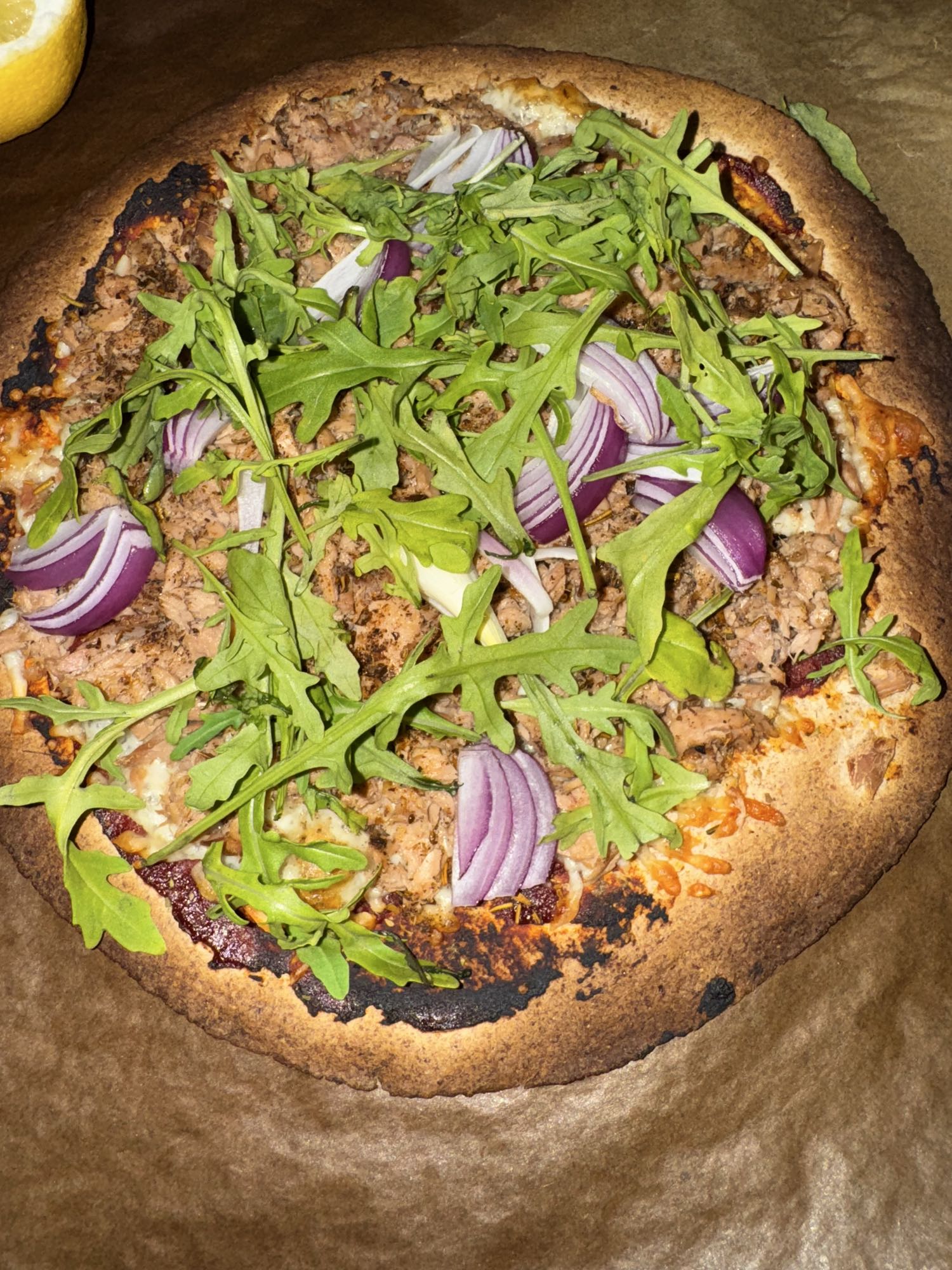 Vollkorn-Wrap mit Thunfisch und Rucola