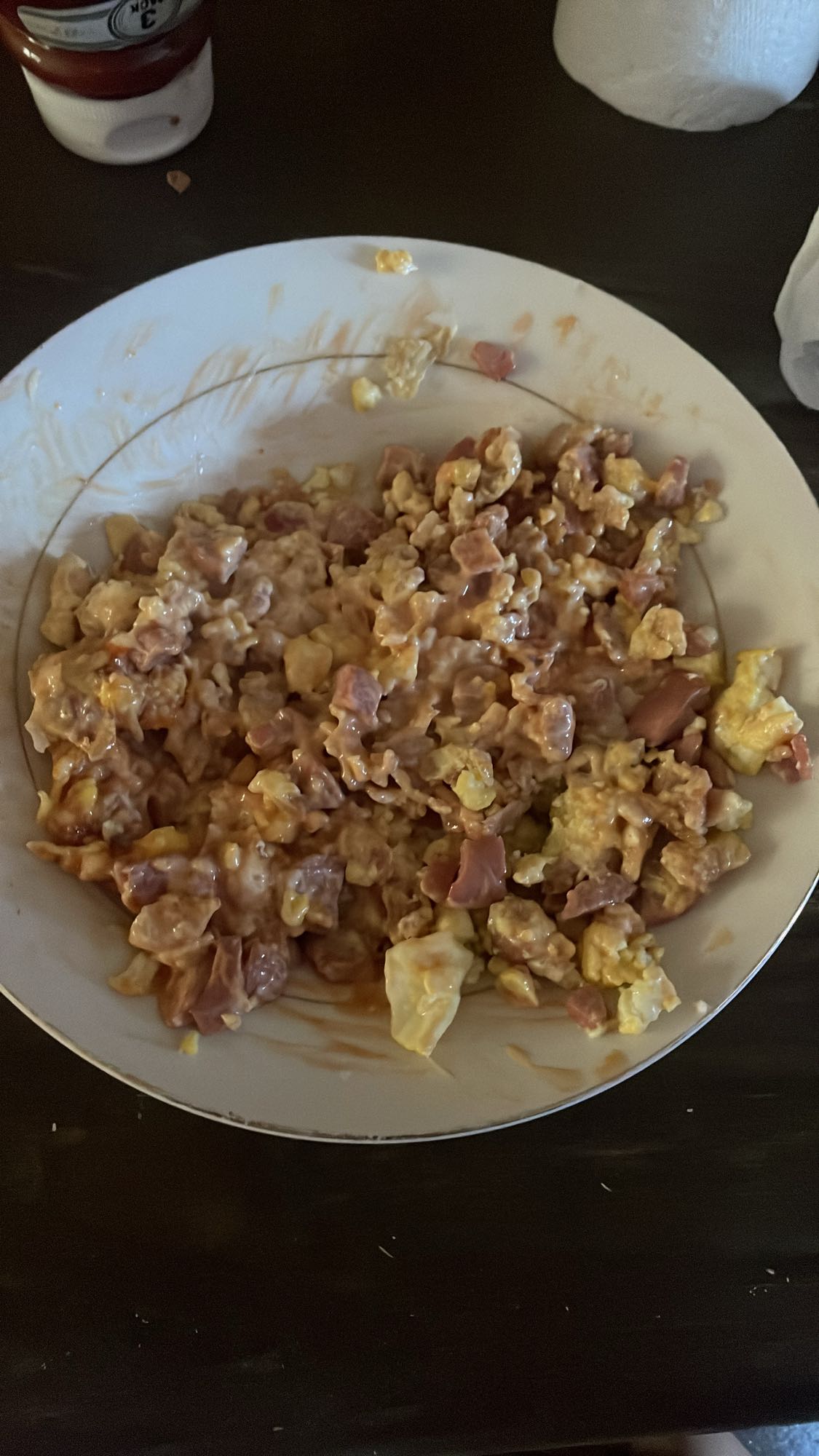 Huevos con jamón y queso