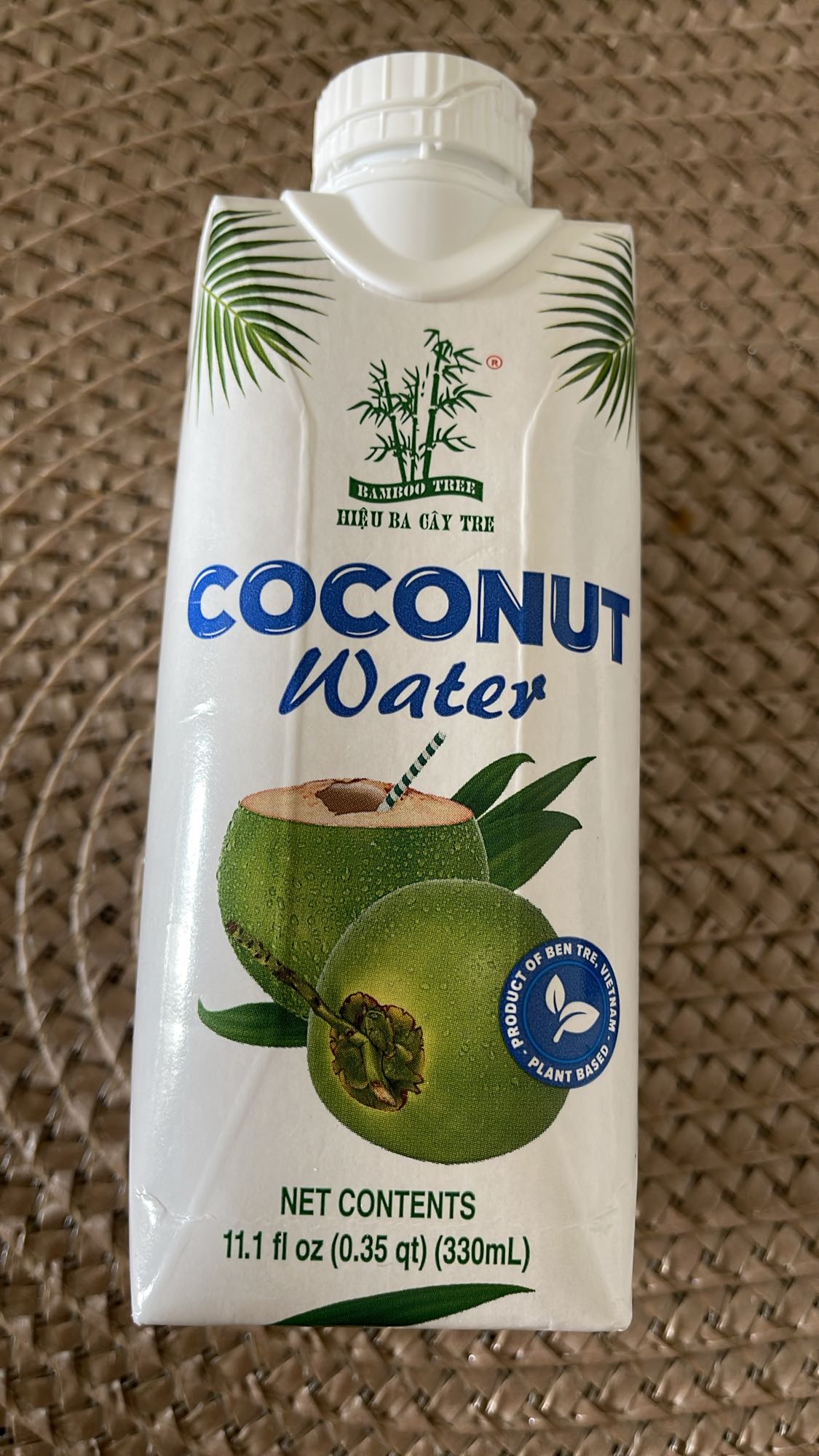 Nước dừa đóng hộp