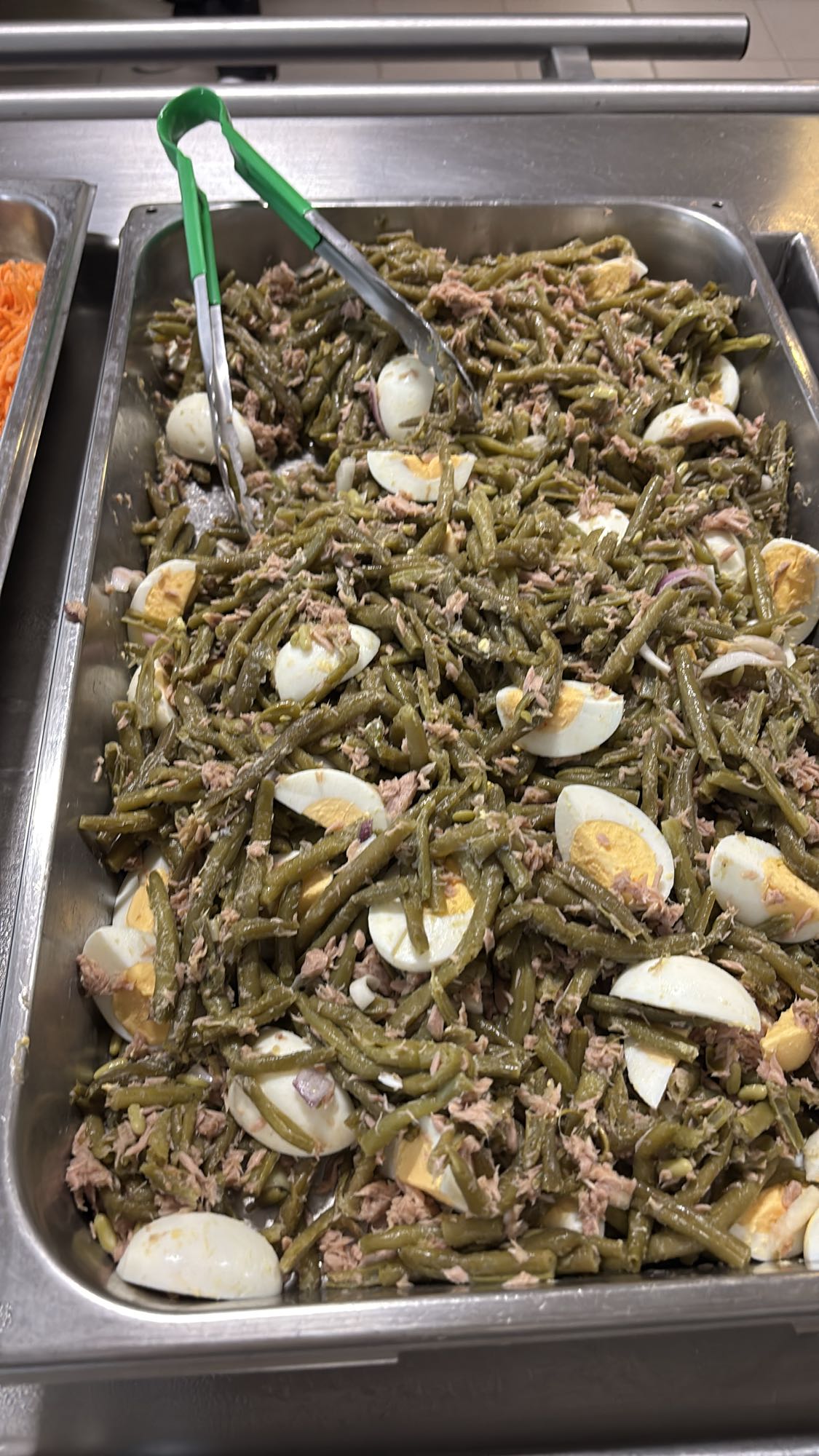 Salade haricots œufs thon