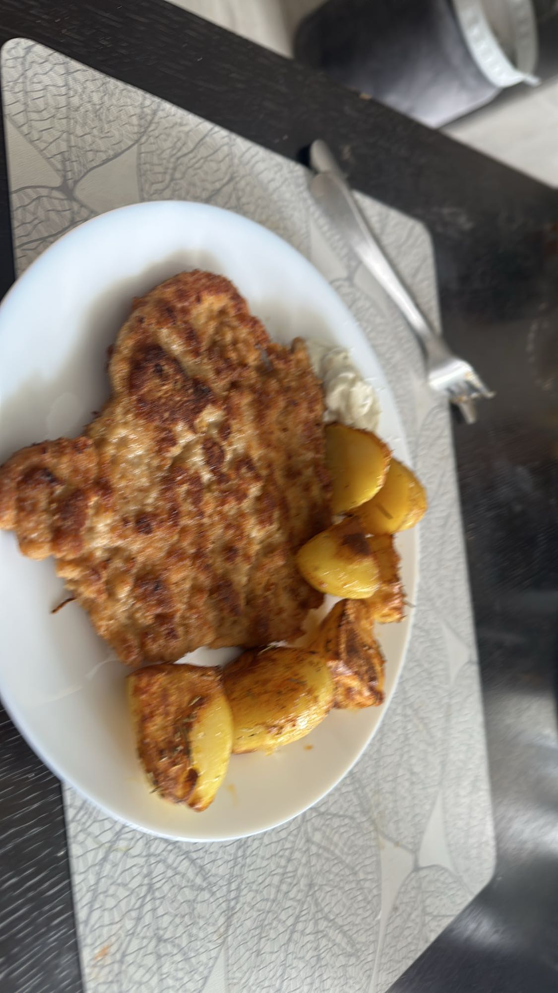 Kotlet schabowy z ziemniakami