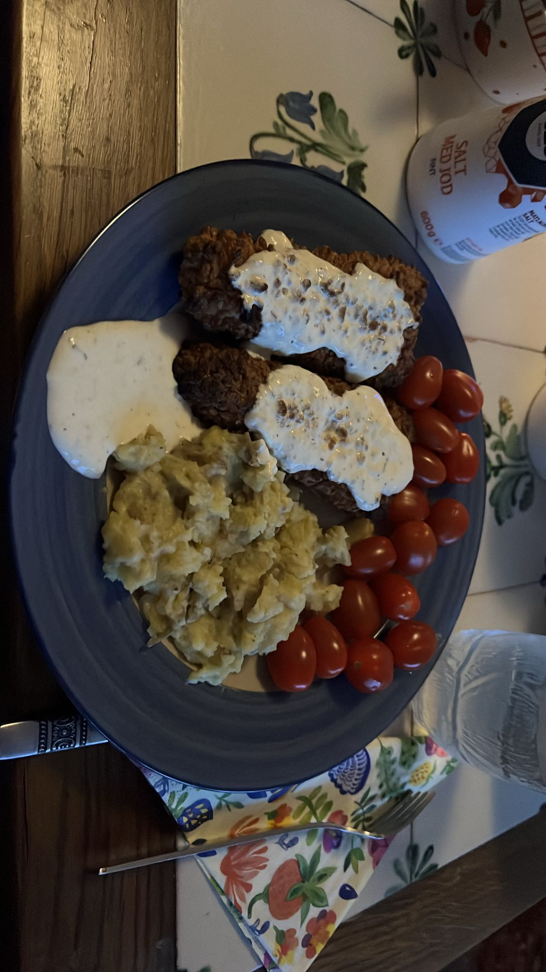 Panerad fisk med mos