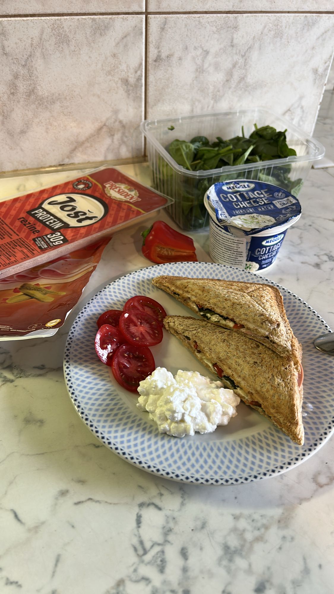 Protein Sandwich Plate