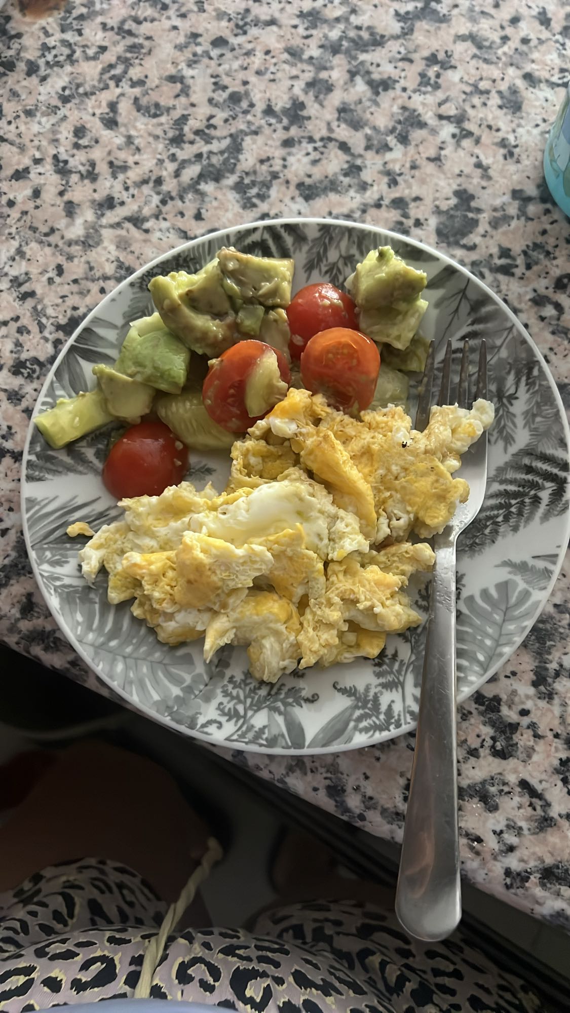Huevos con ensalada