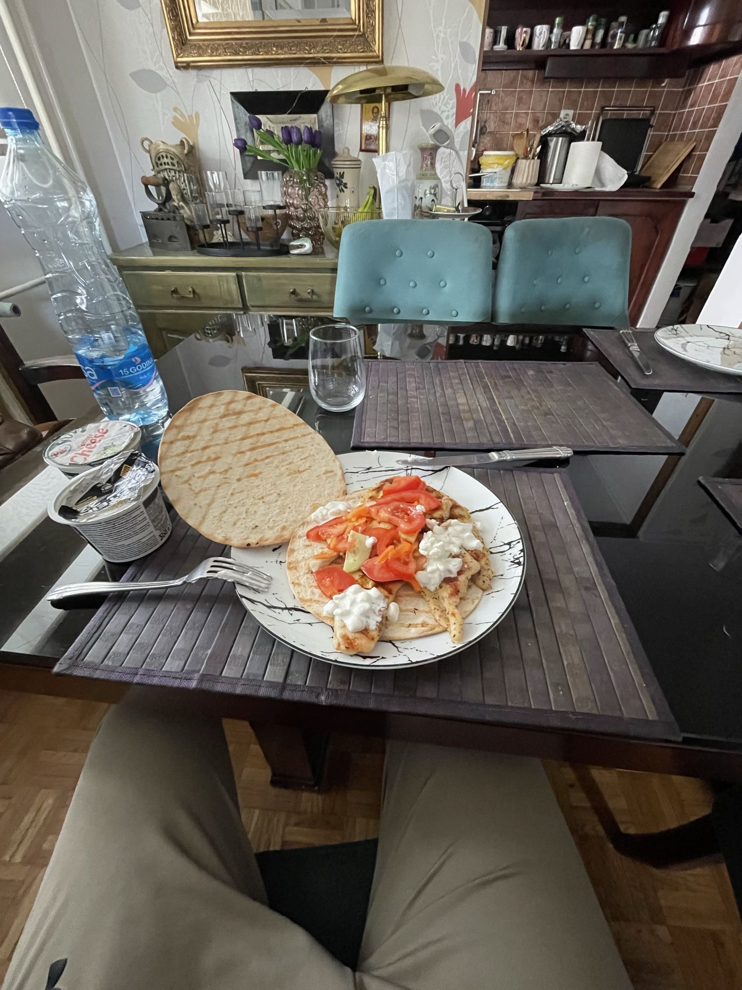 Chicken Pita with Yogurt