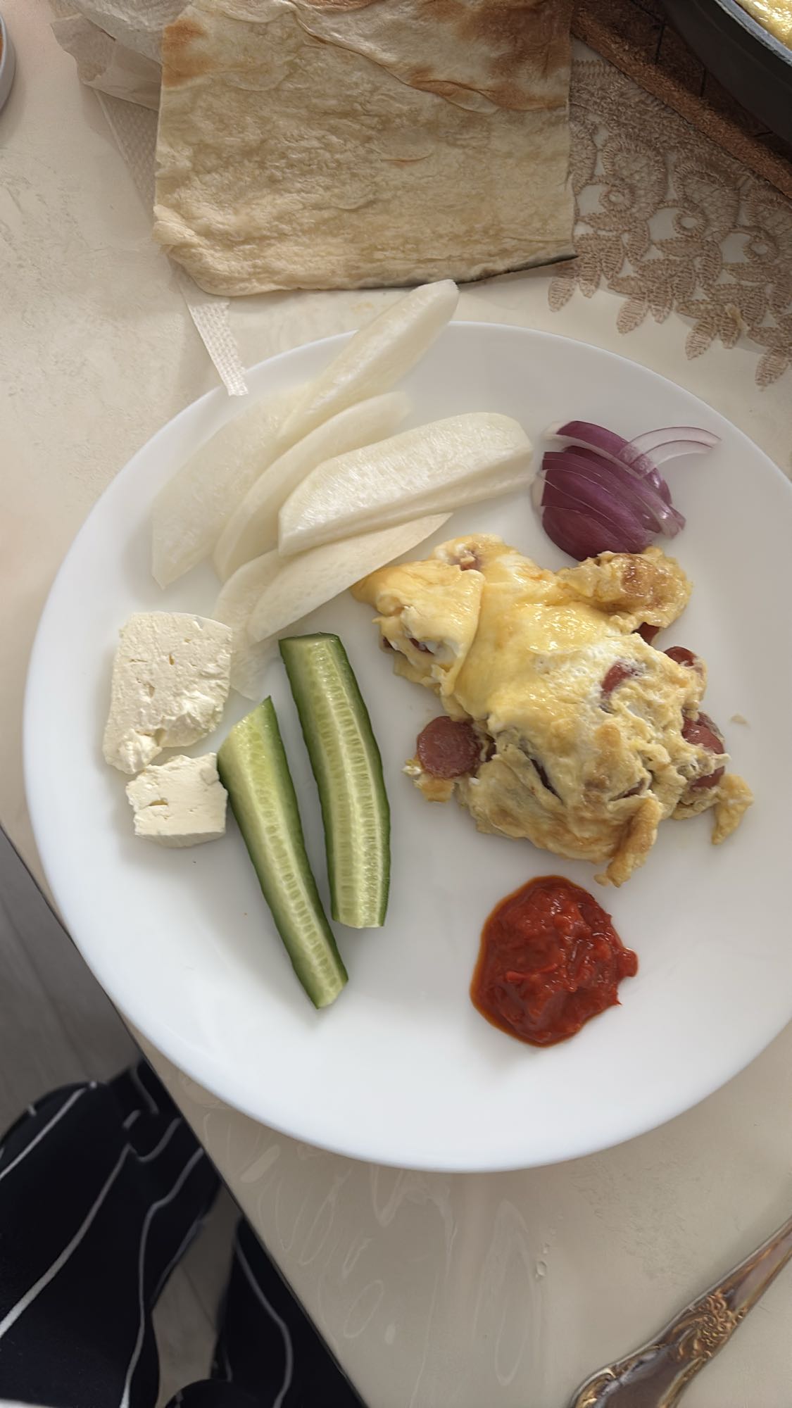 Omelett tallrik frukost