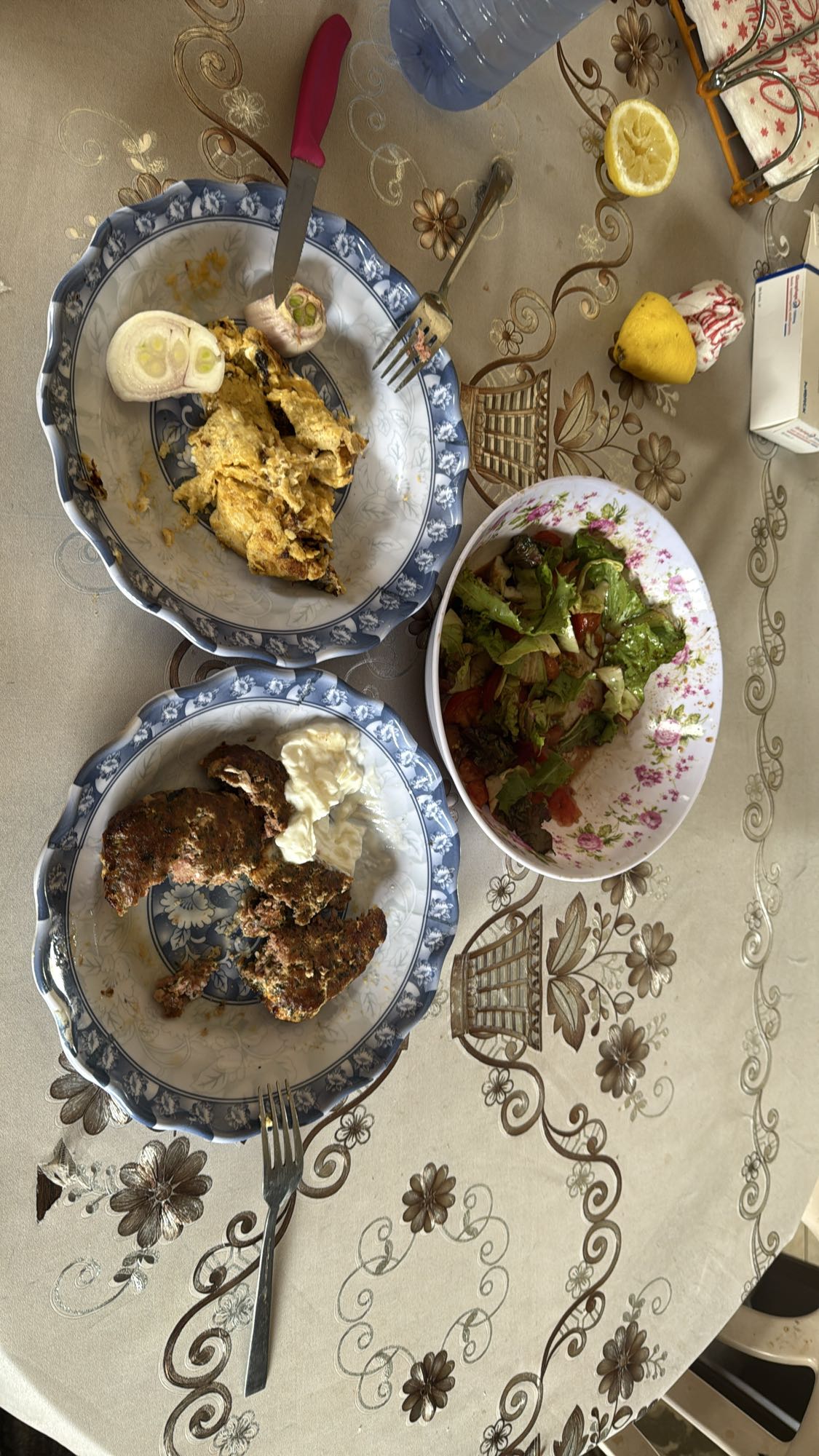 Omelette and Kofta Plate