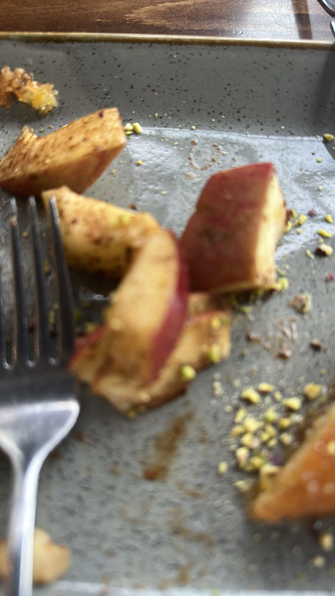 Μήλο με ξηρούς καρπούς