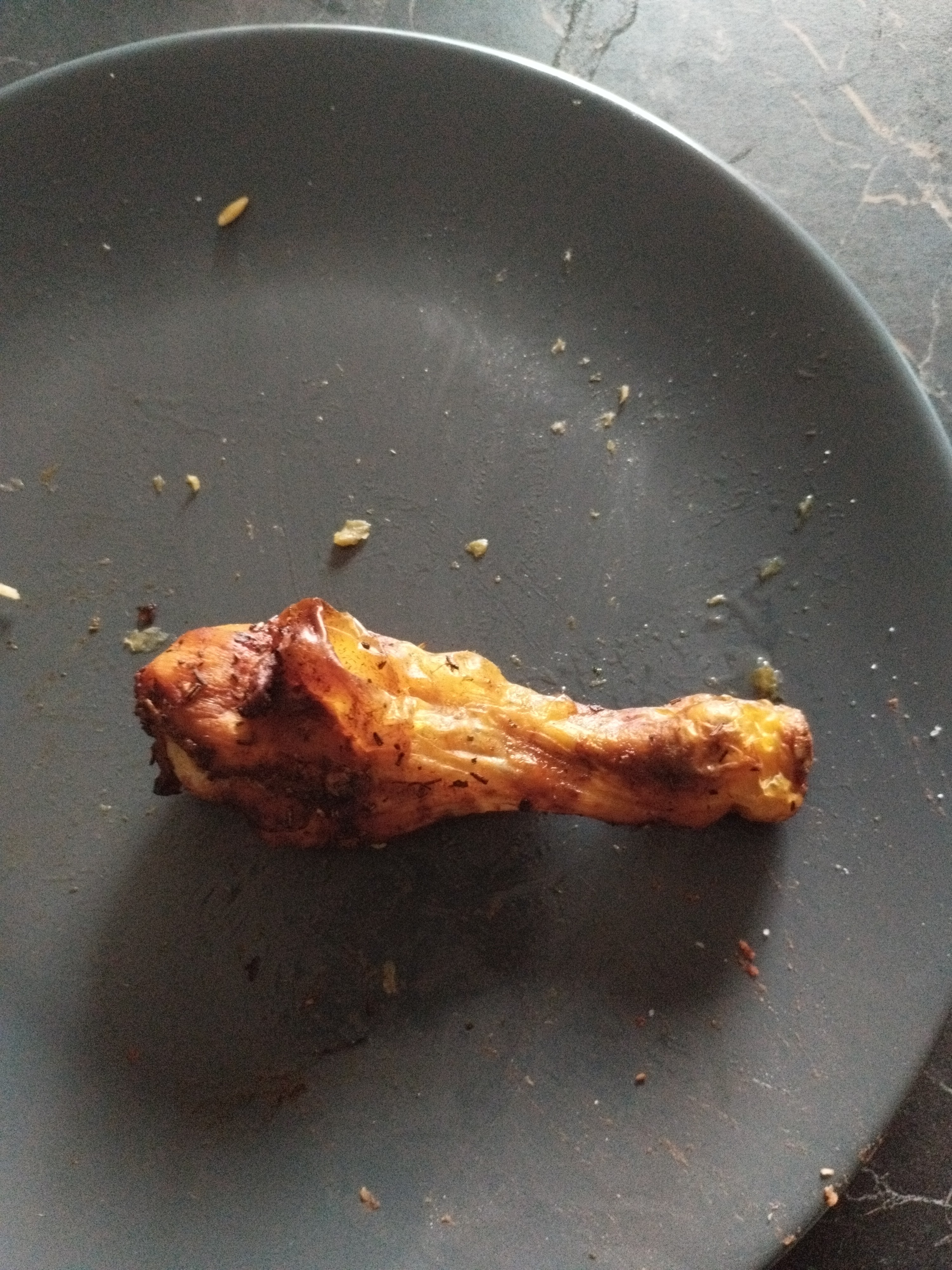 Aile de poulet grillée