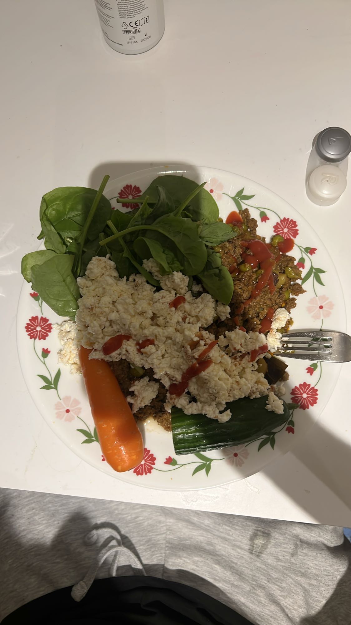 Köttfärstallrik med grönsaker