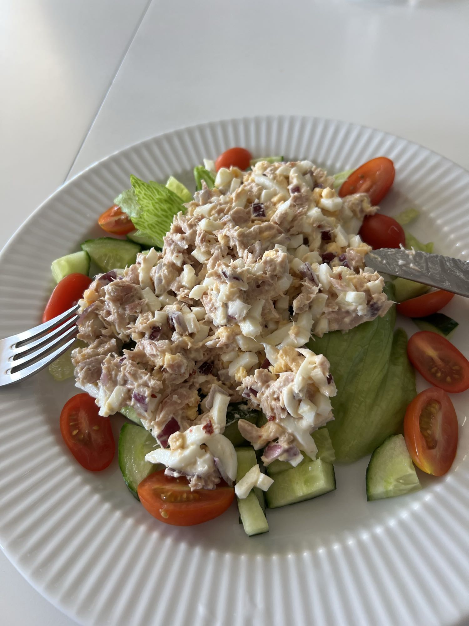 Tonfisksallad med ägg