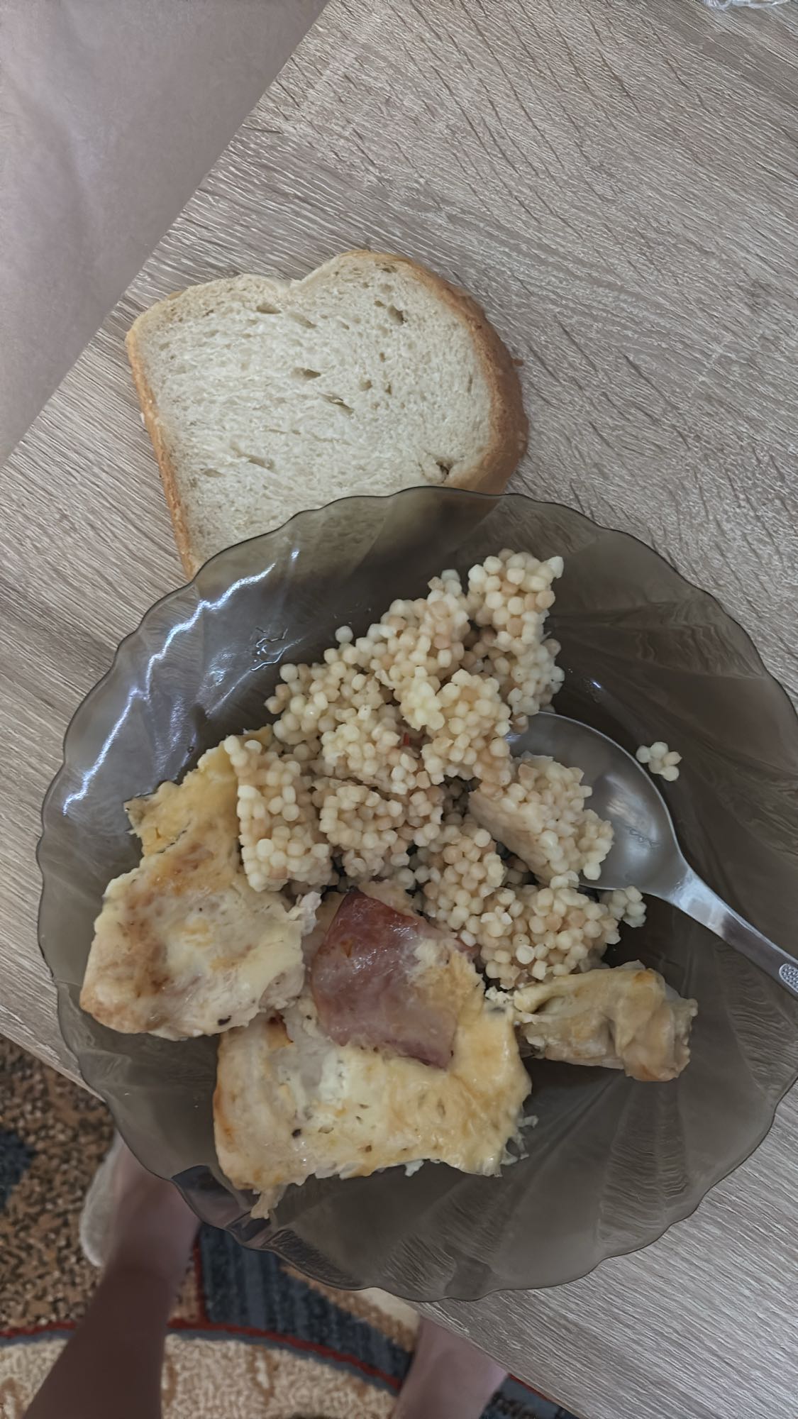 Sült hús gyöngytésztával