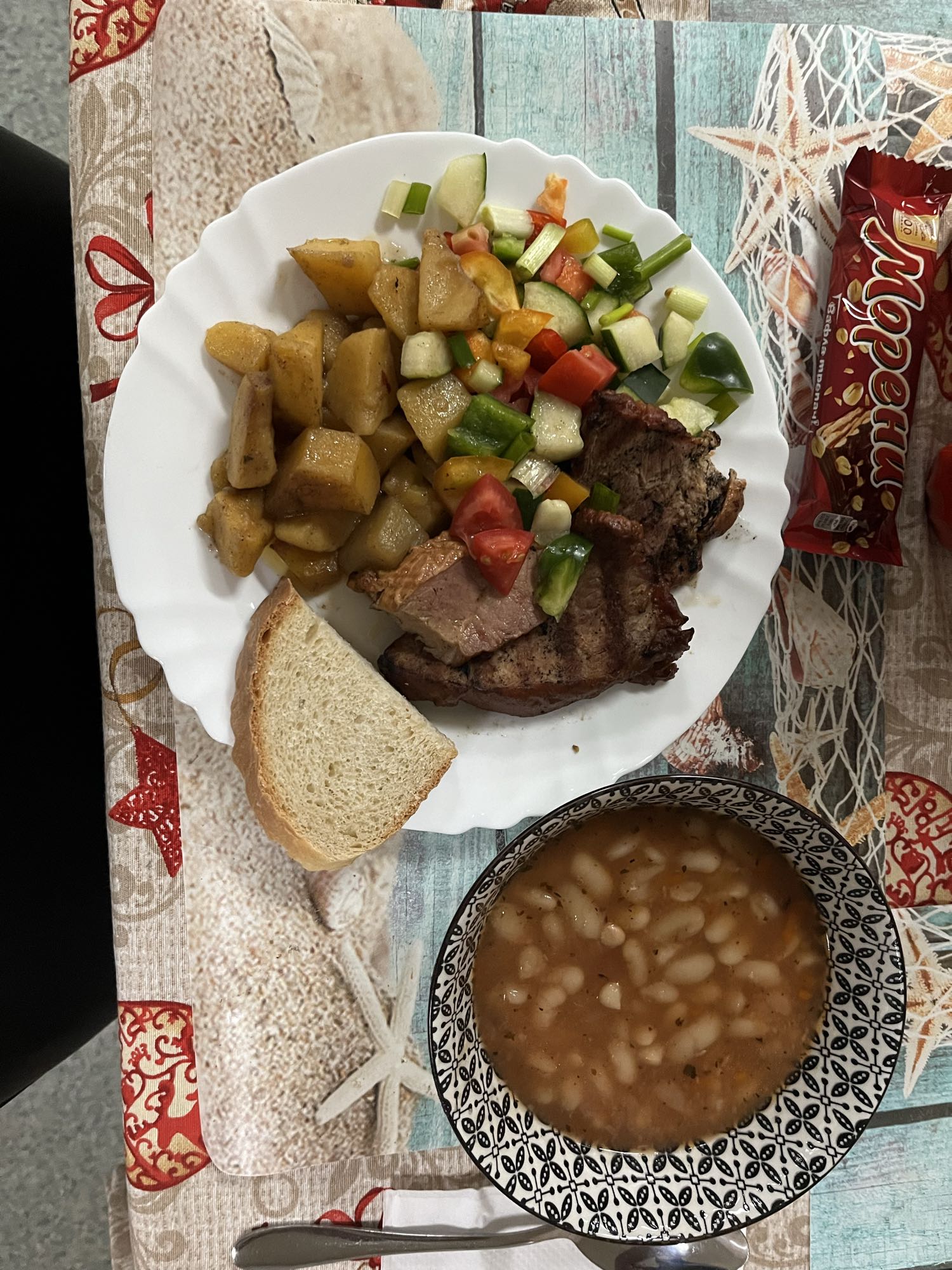 Обед с мясом и фасолью