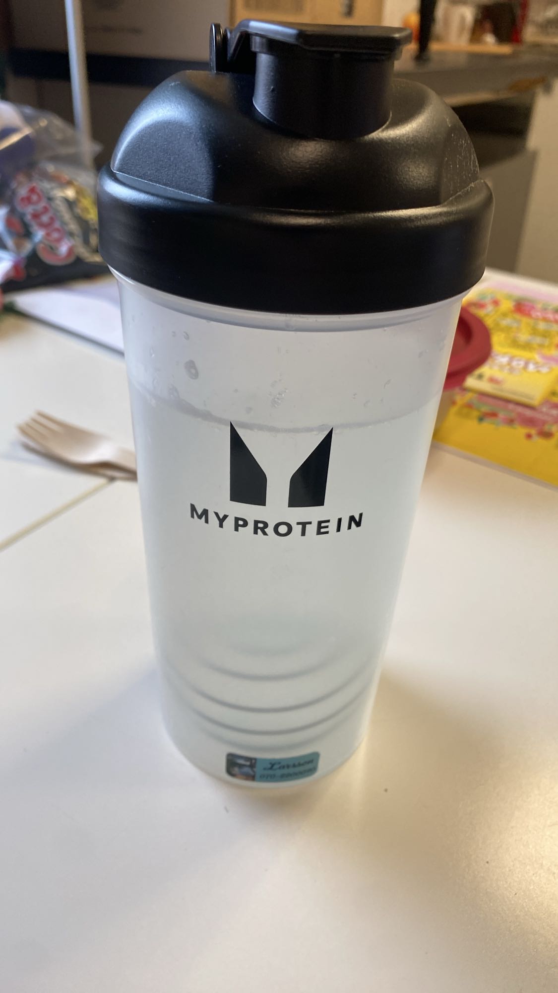 Clear whey proteinpulver med vatten