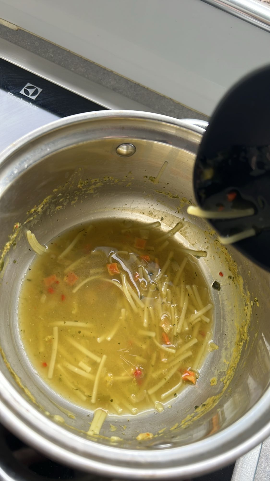 Vegetable noodle soup