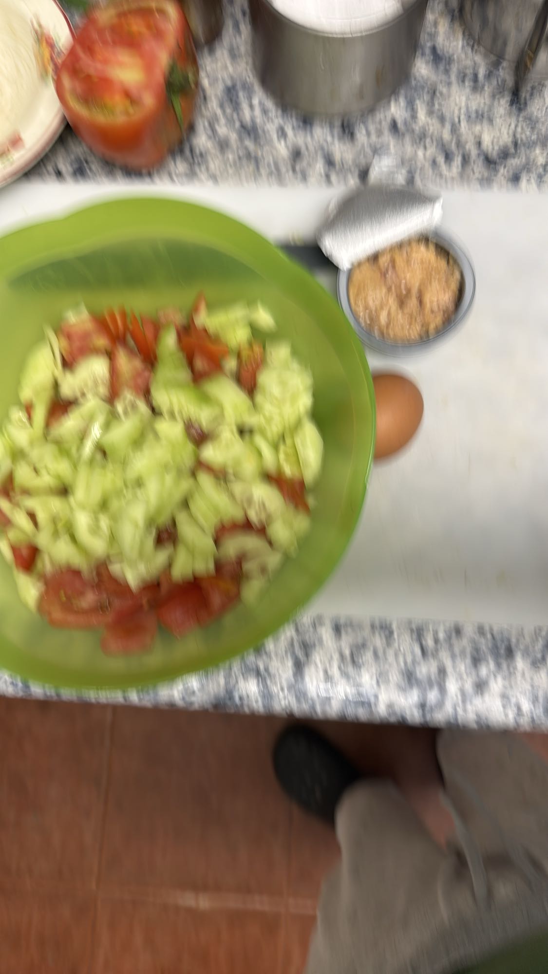 Ensalada con atún y huevo