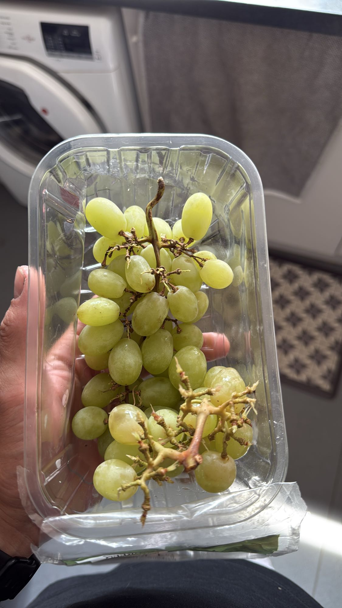 Green Grapes Snack