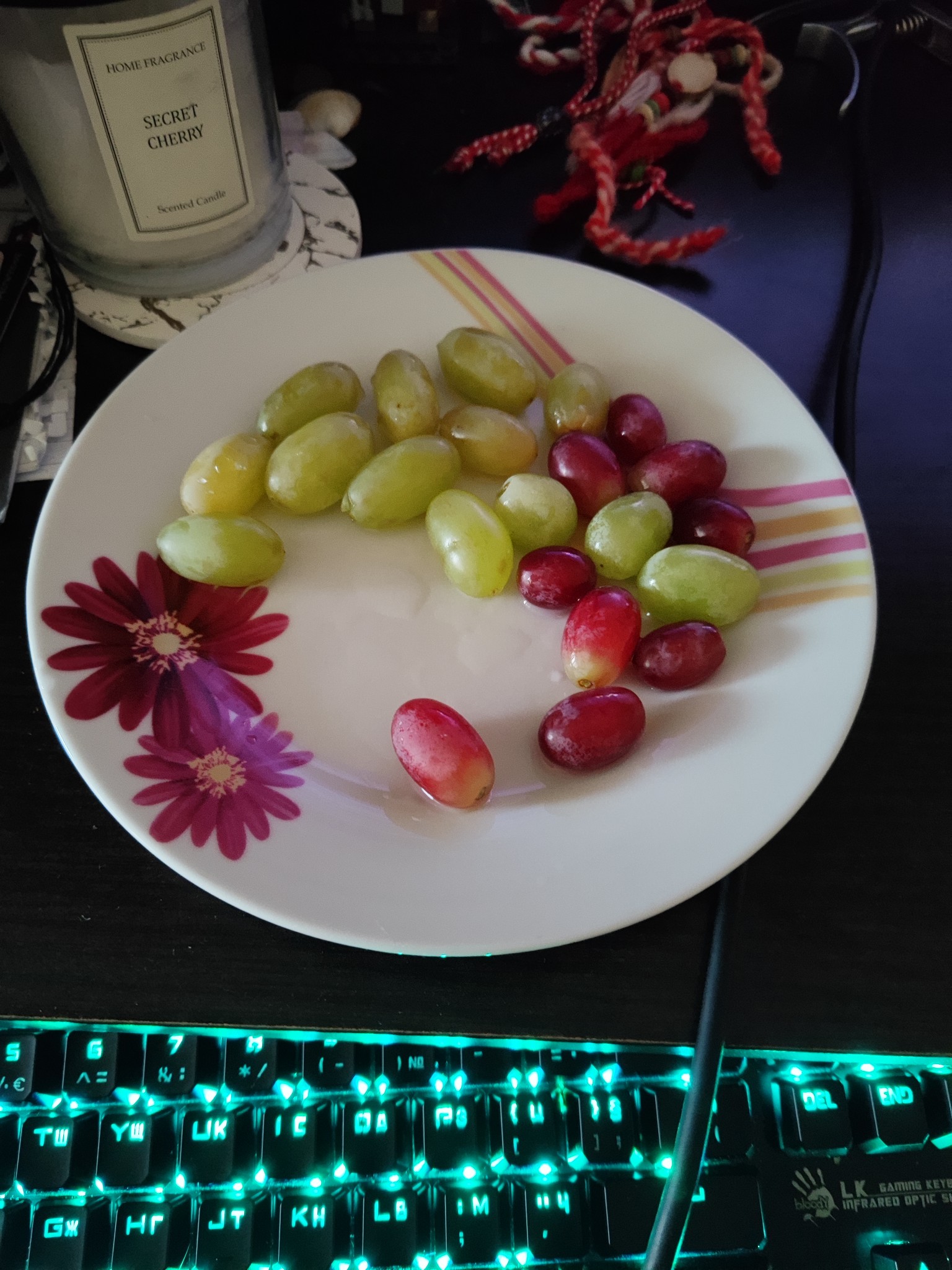 Grapes Snack Plate