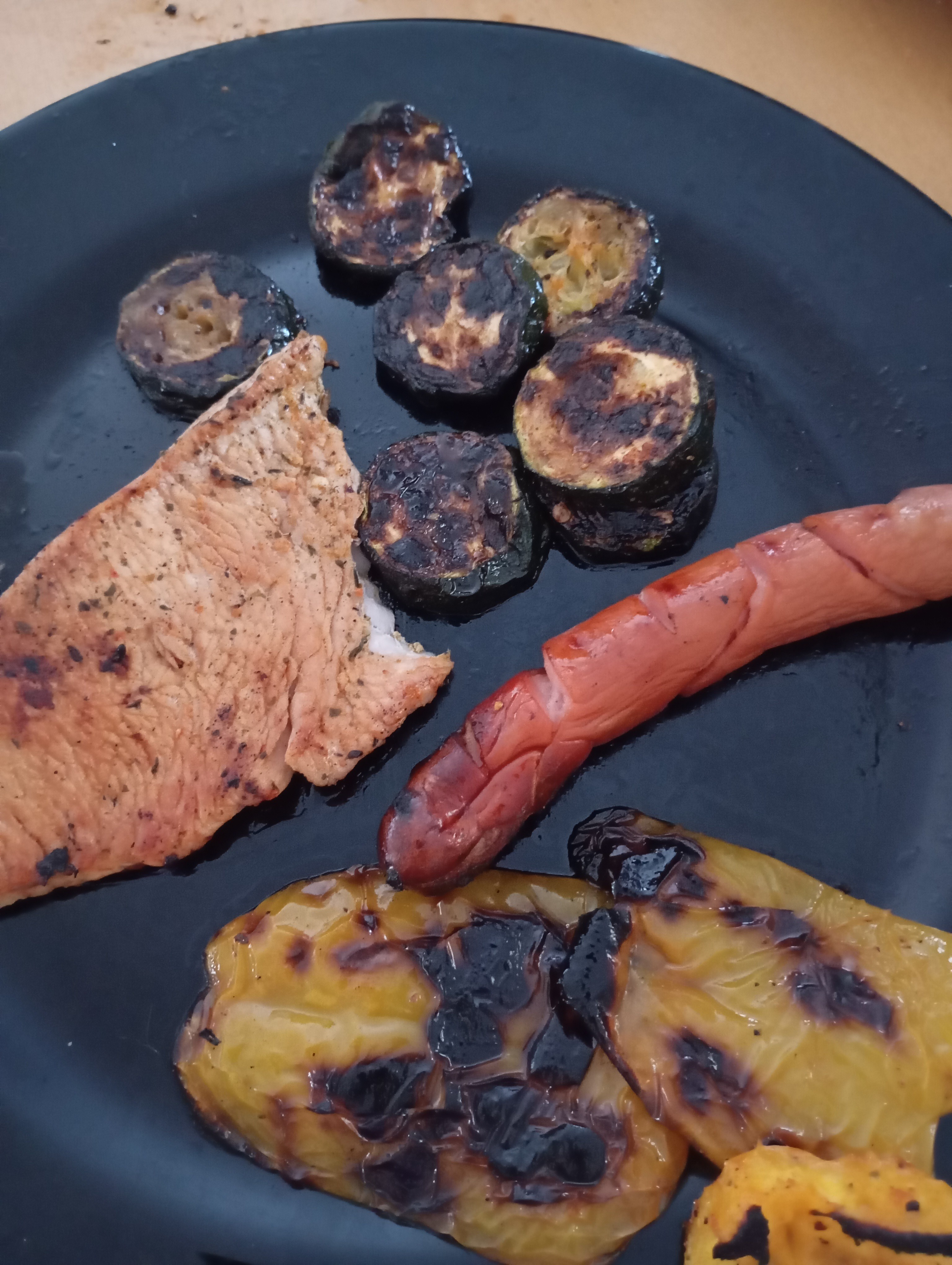 Grilled meat and veggies