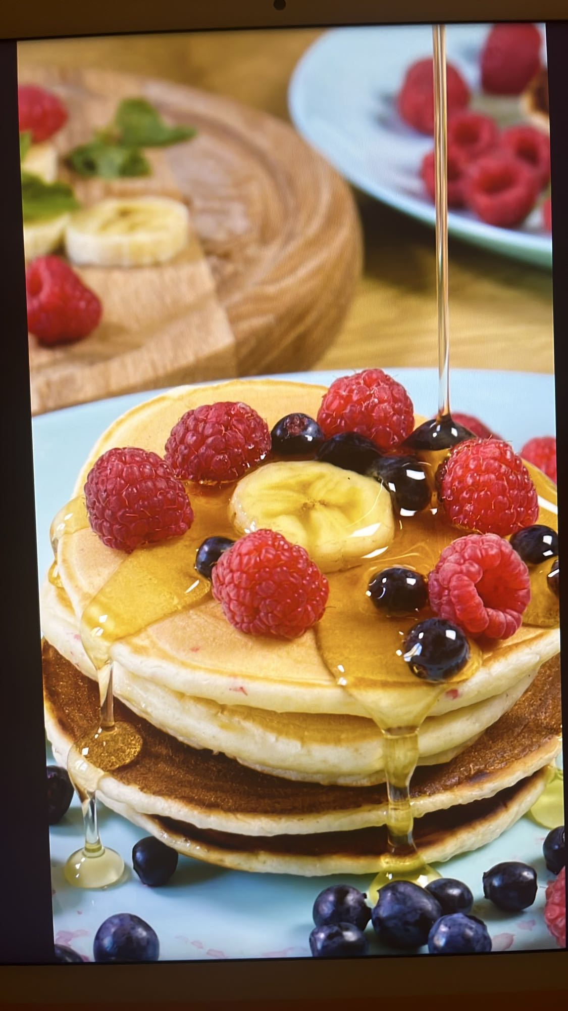 Berry Banana Pancakes