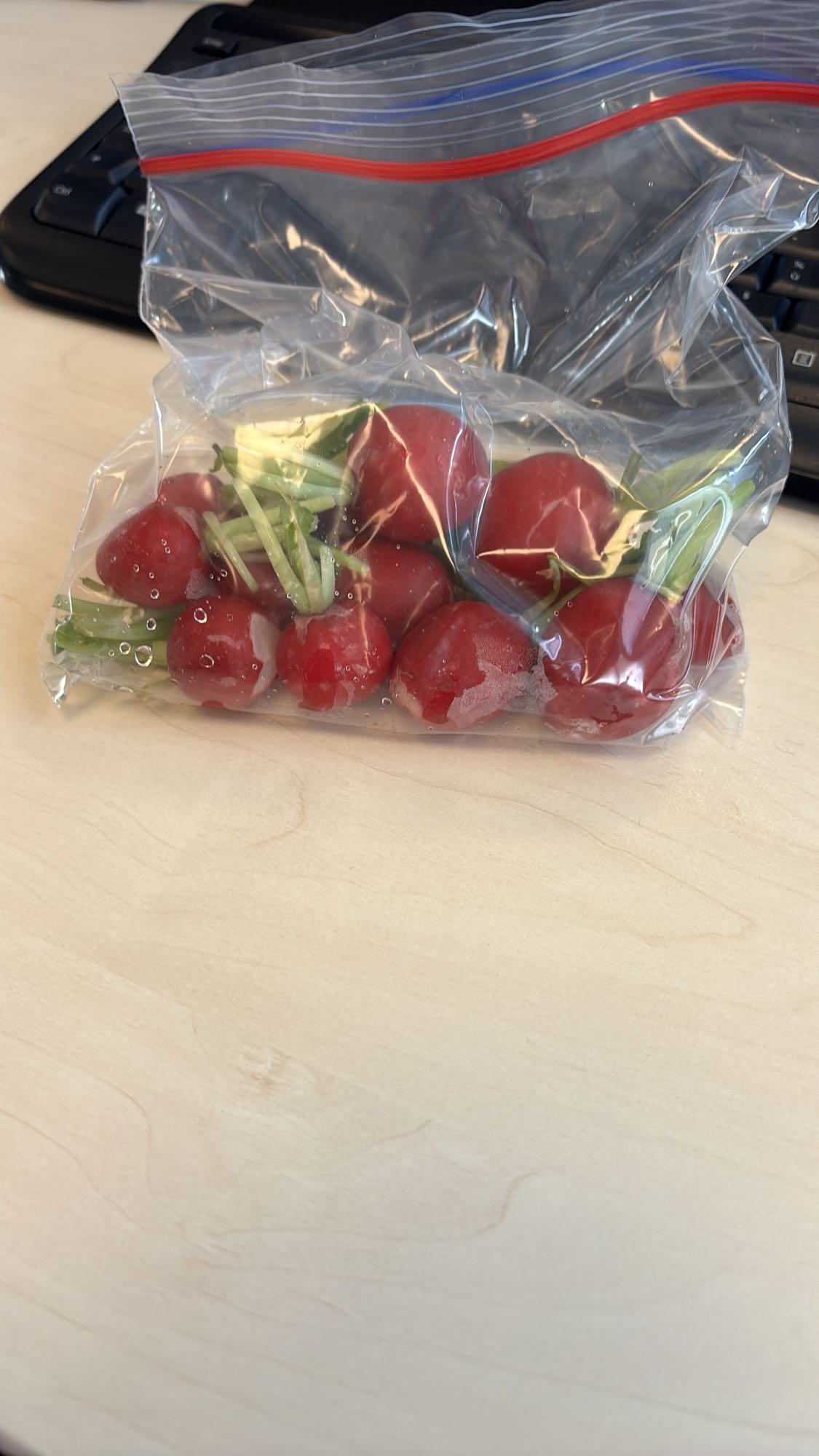 Radis frais en sachet