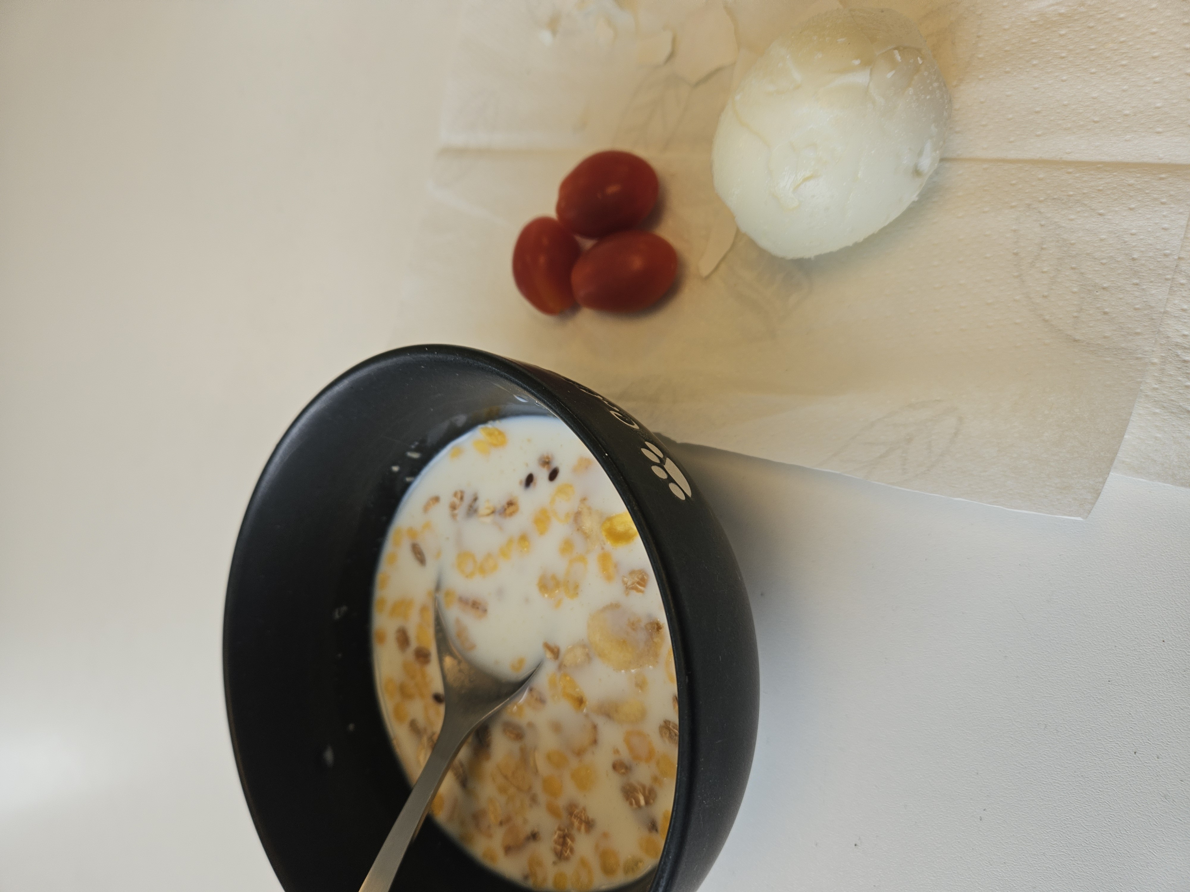 Cereal, egg, tomatoes