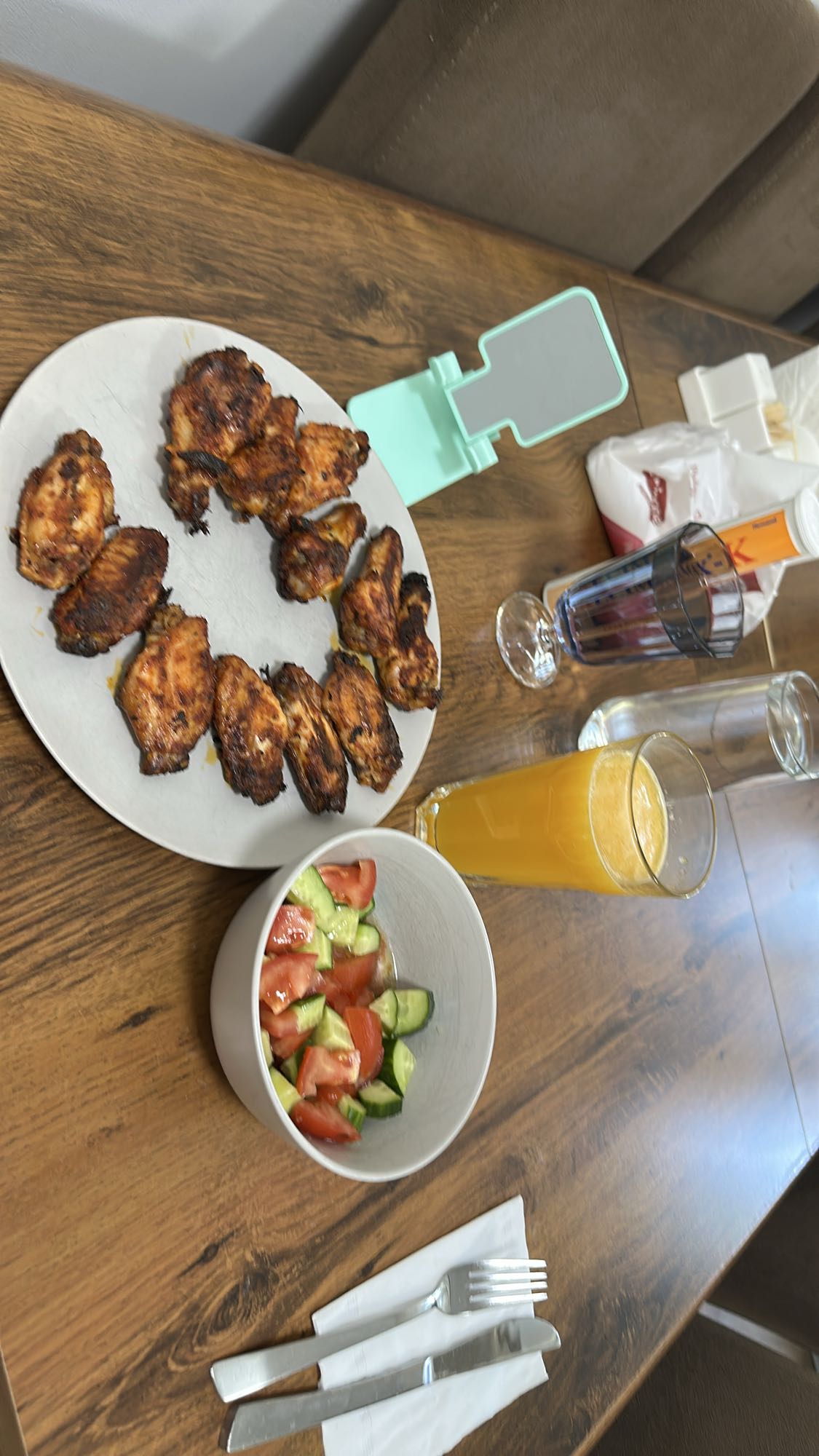 Grilled Wings with Salad