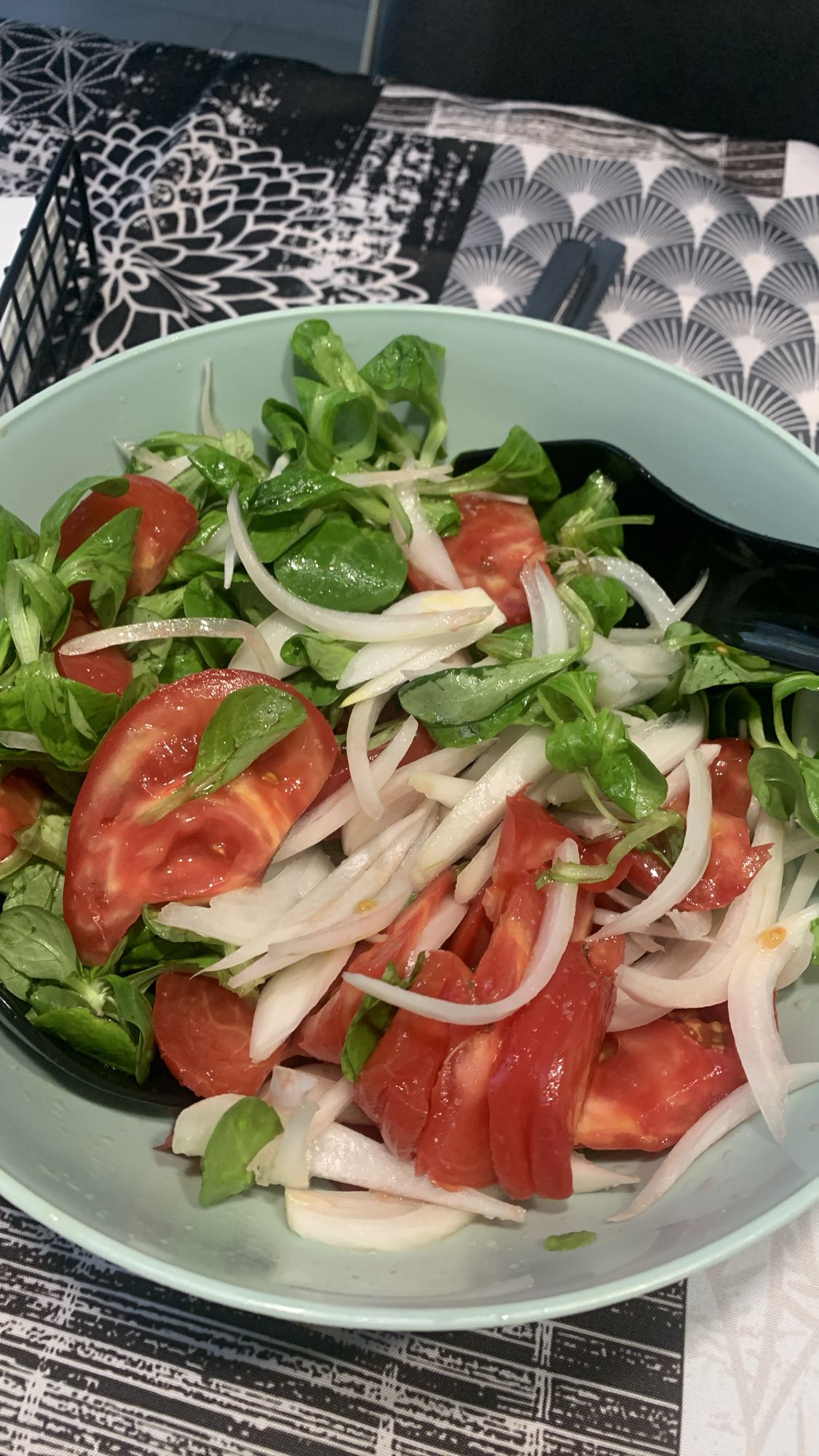 Ensalada de tomate y cebolla