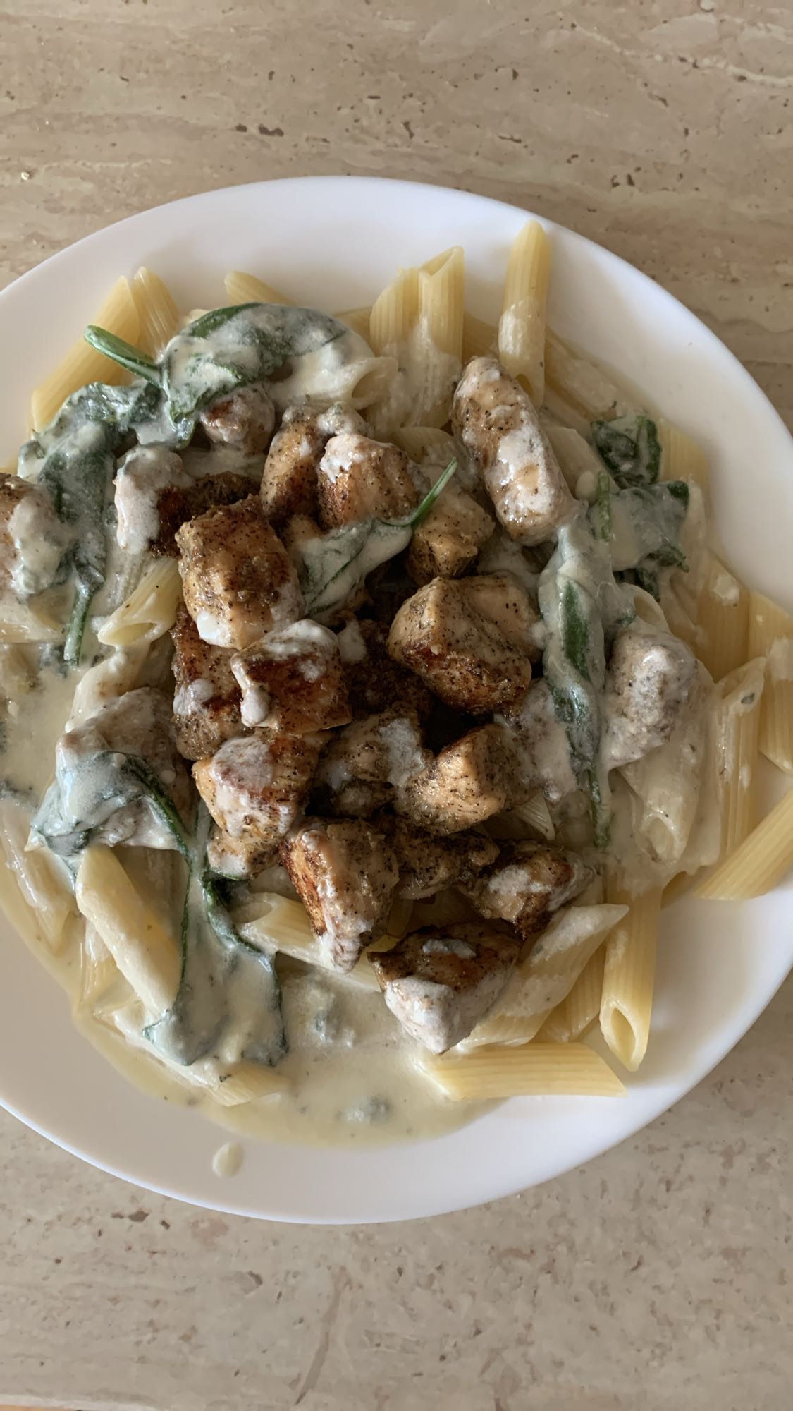 Makaron z kurczakiem