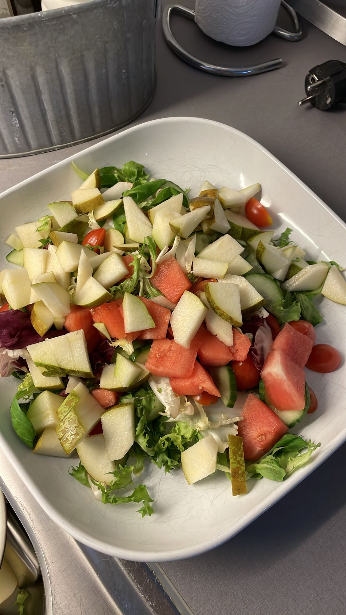 Fruktsallad med grönsaker