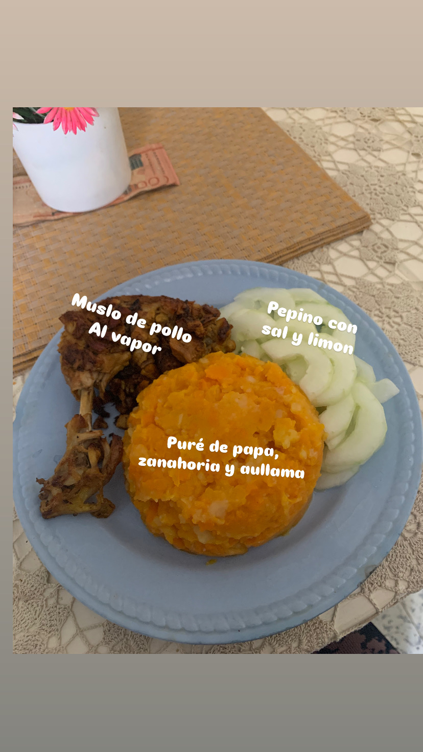 Pollo, puré y pepino