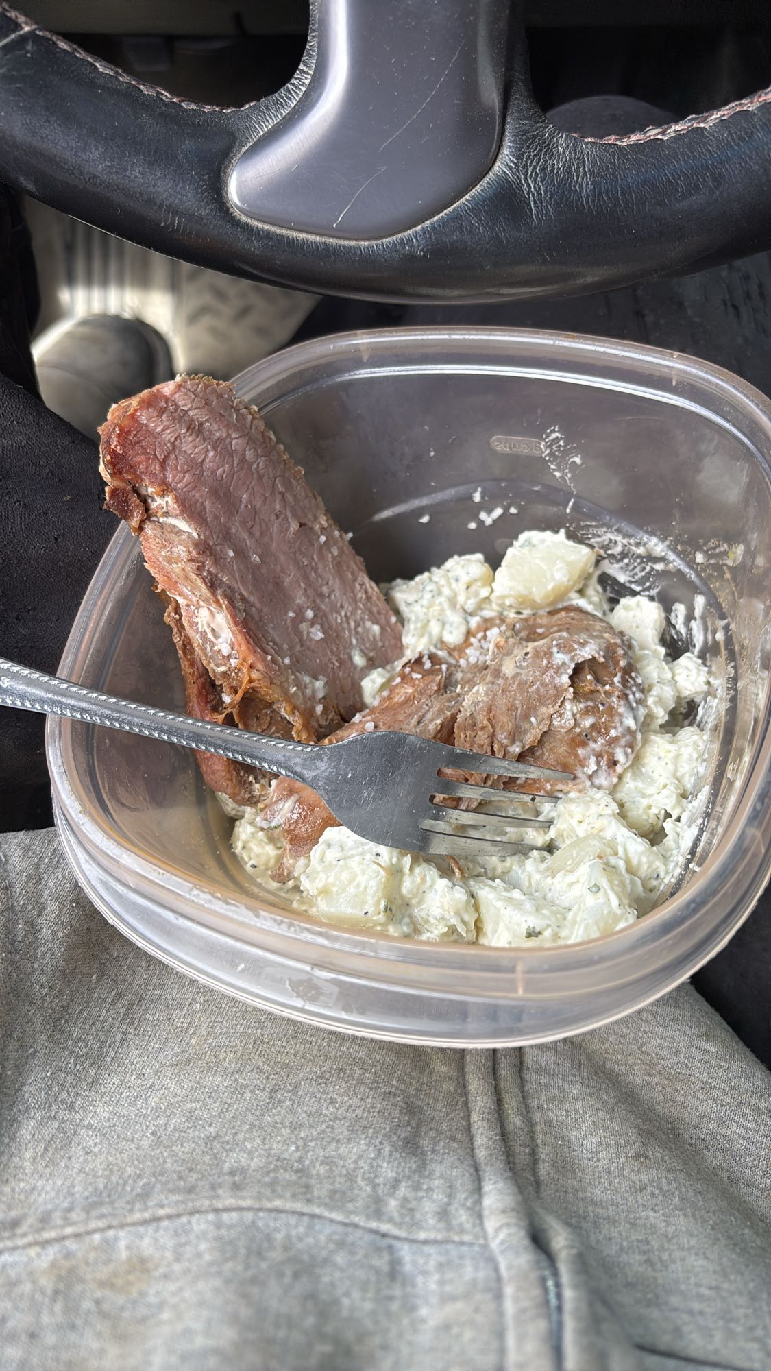 Boeuf et salade de pommes de terre