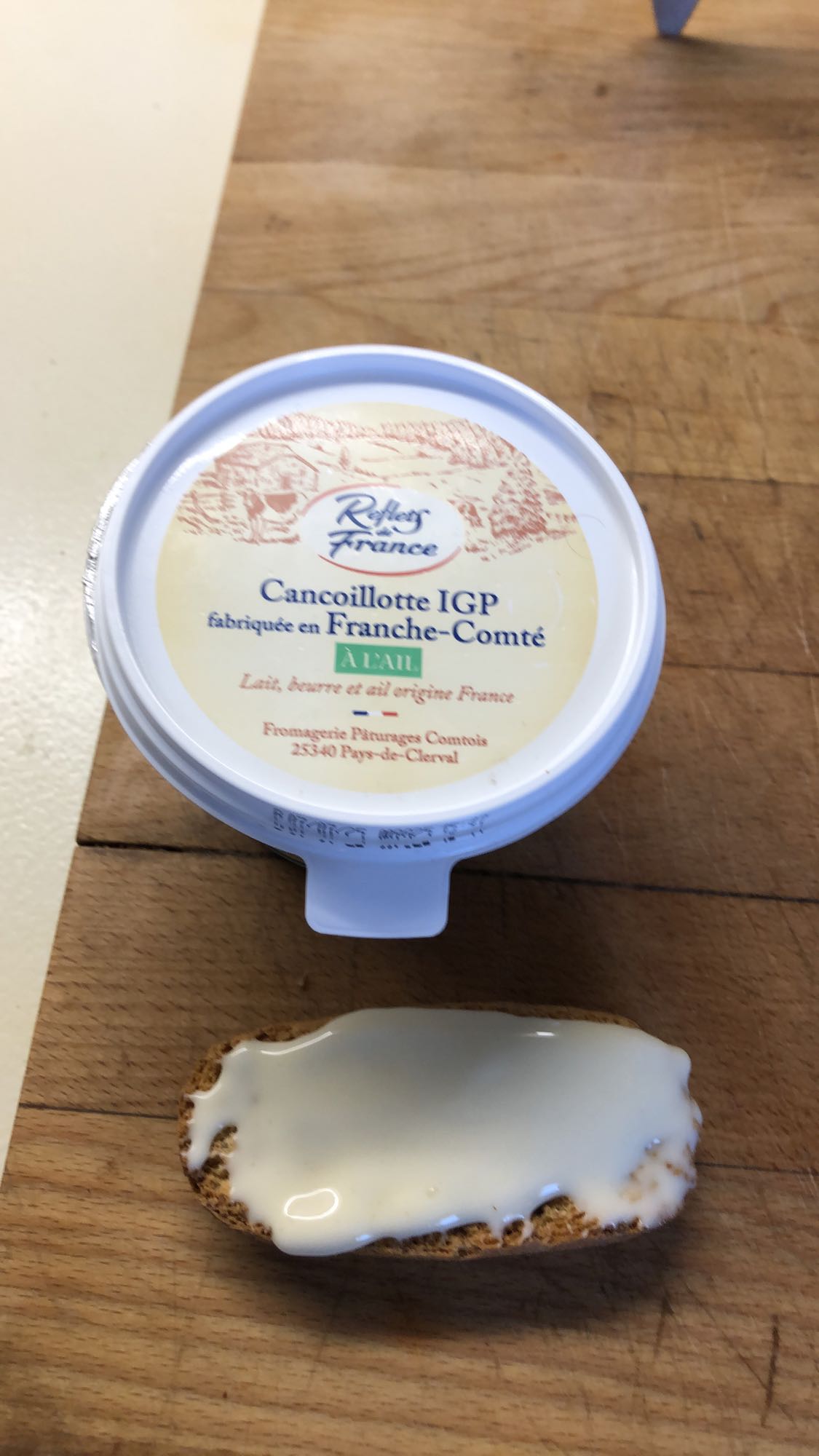 Tartine cancoillotte ail