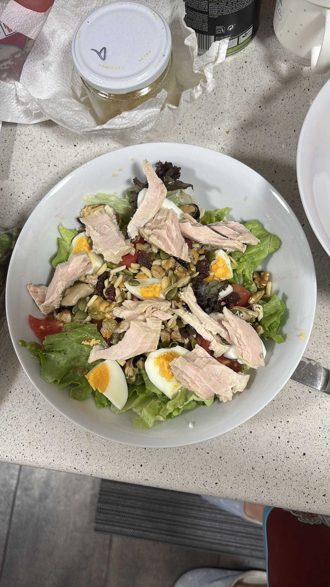 Ensalada de atún y huevo