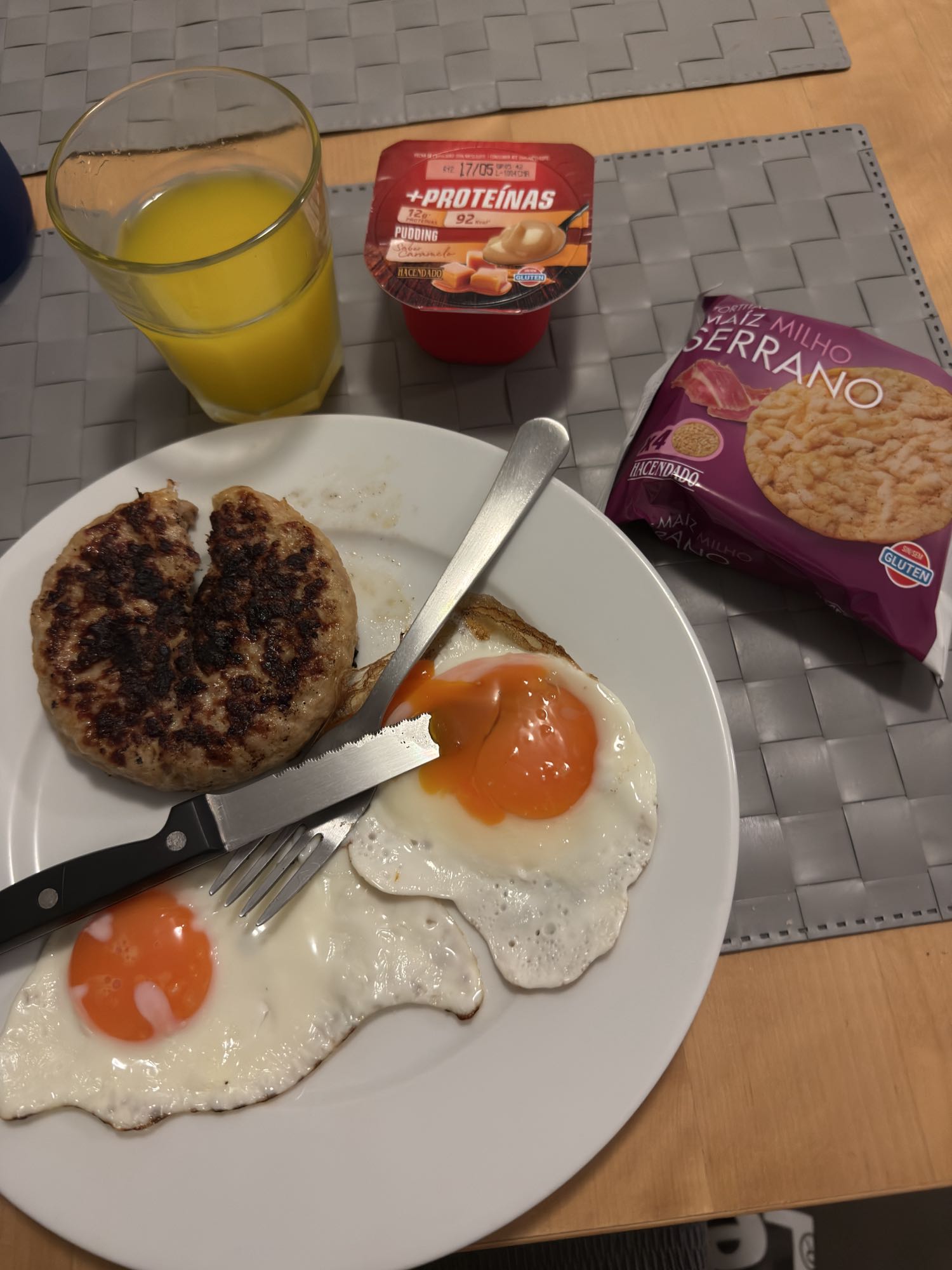 Desayuno proteico variado