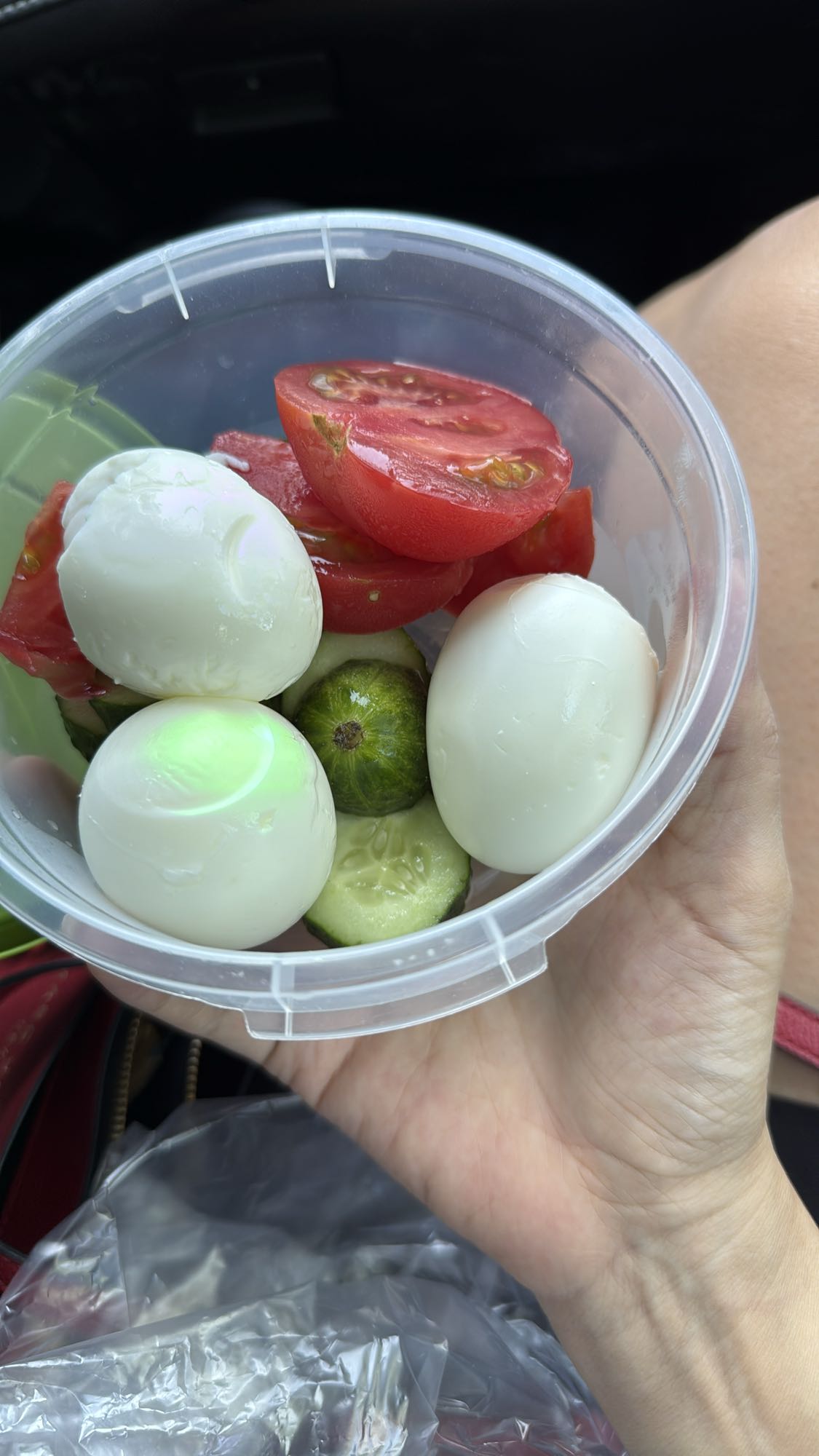 Яйца с овощами