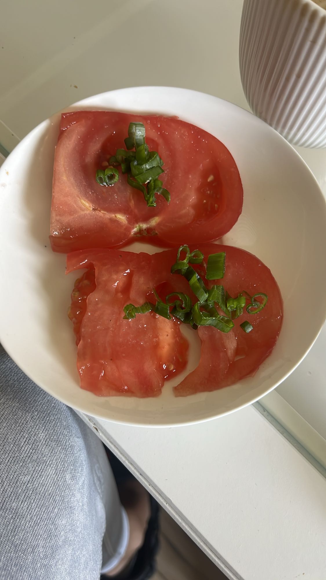 Pomidor z szczypiorkiem