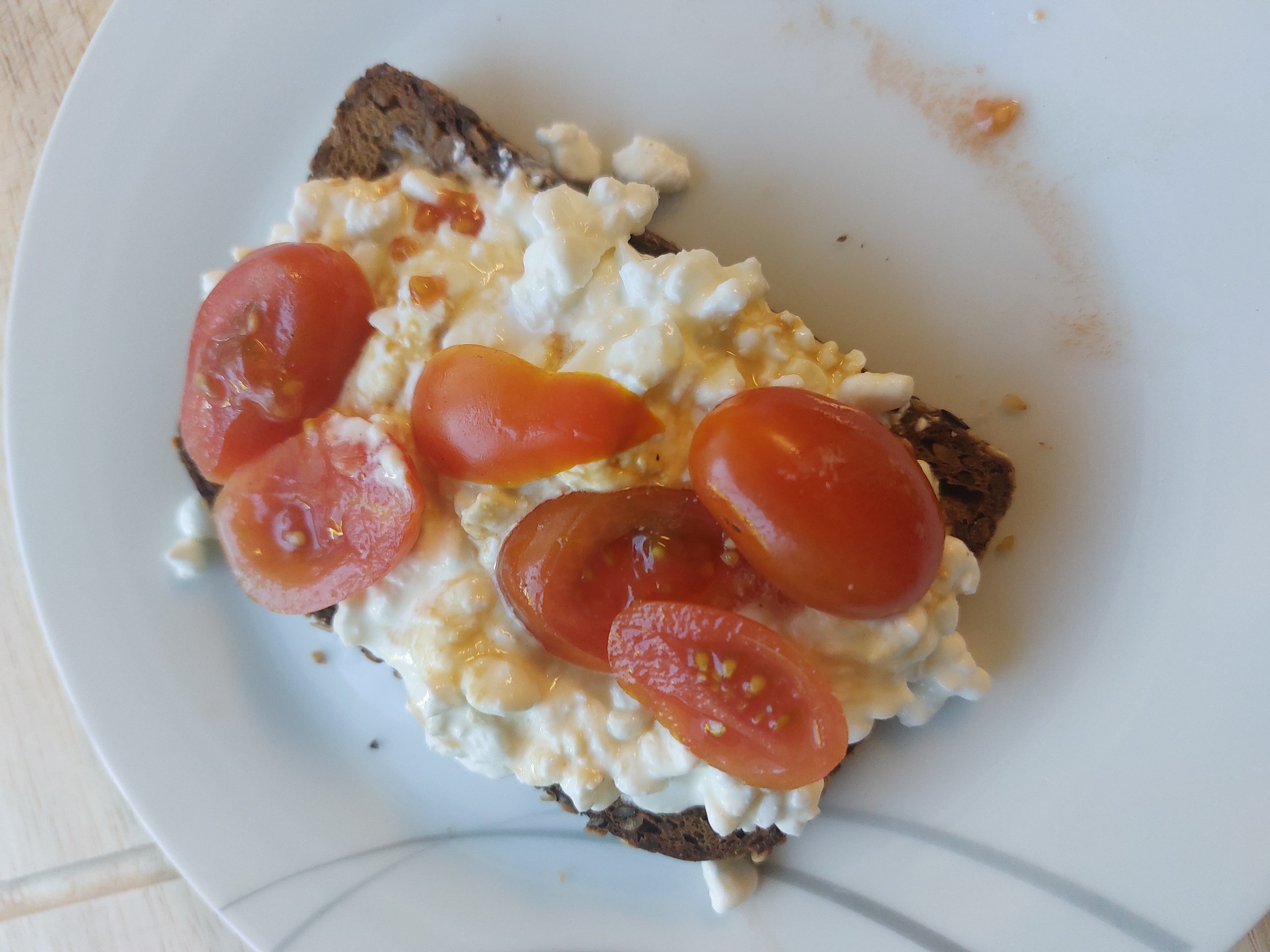 Cottage toast tomate