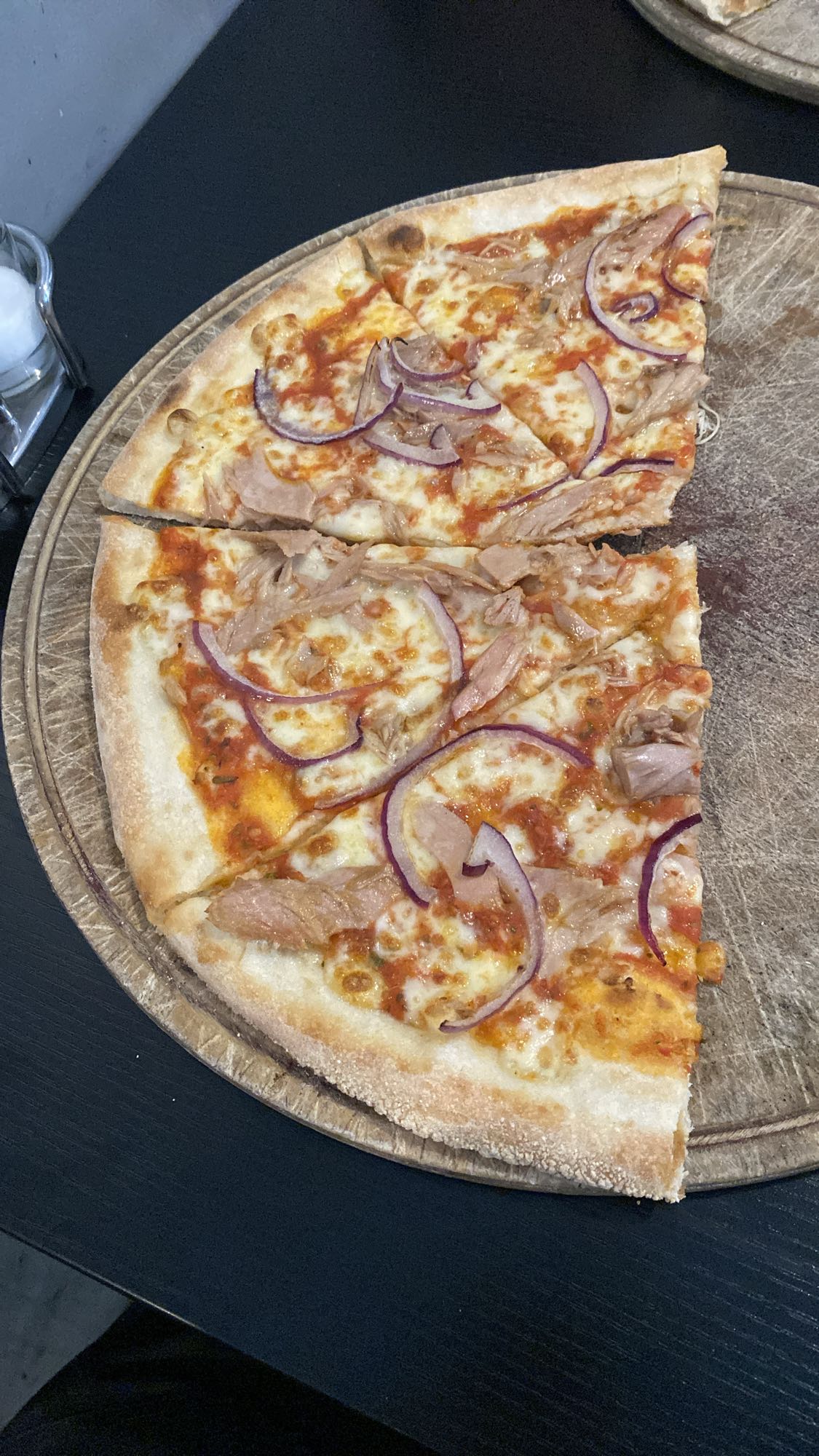 Pizza tonno e cipolla