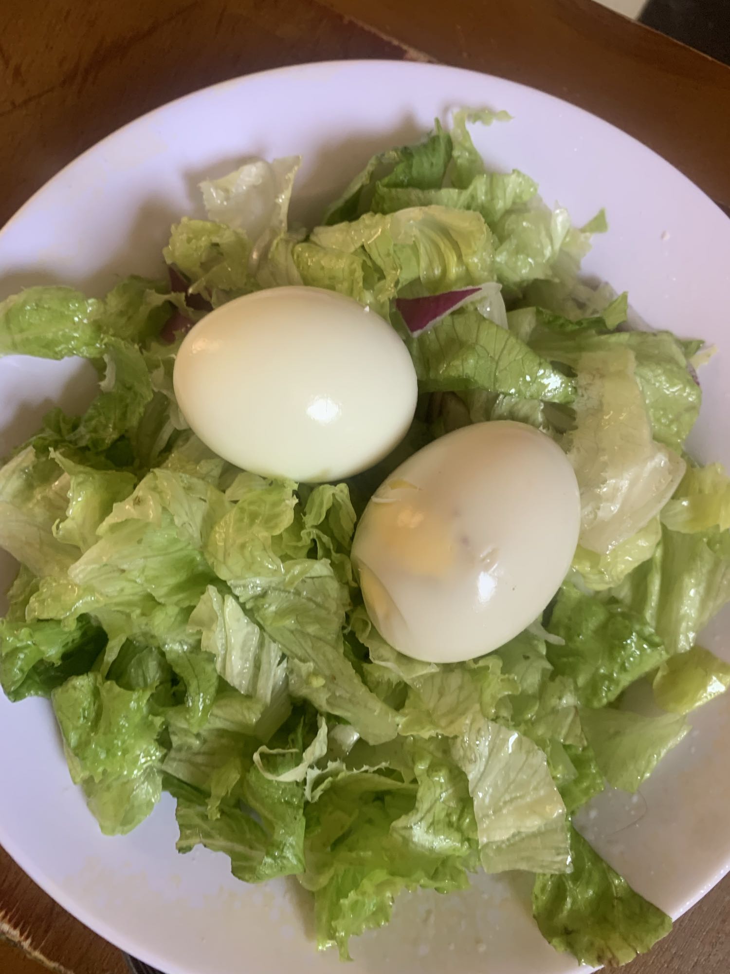 سلطة بيض وخس