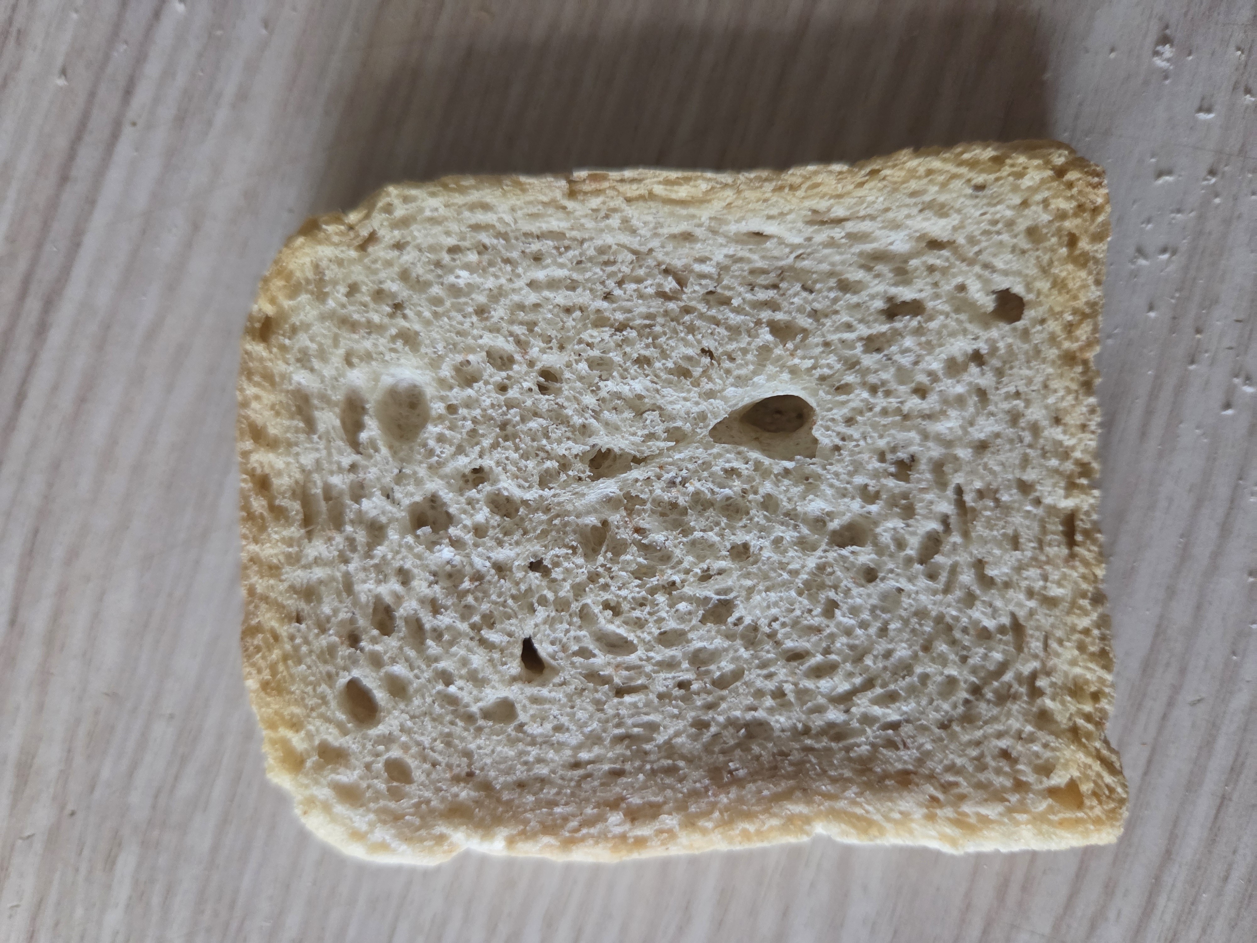 Rebanada de pan blanco