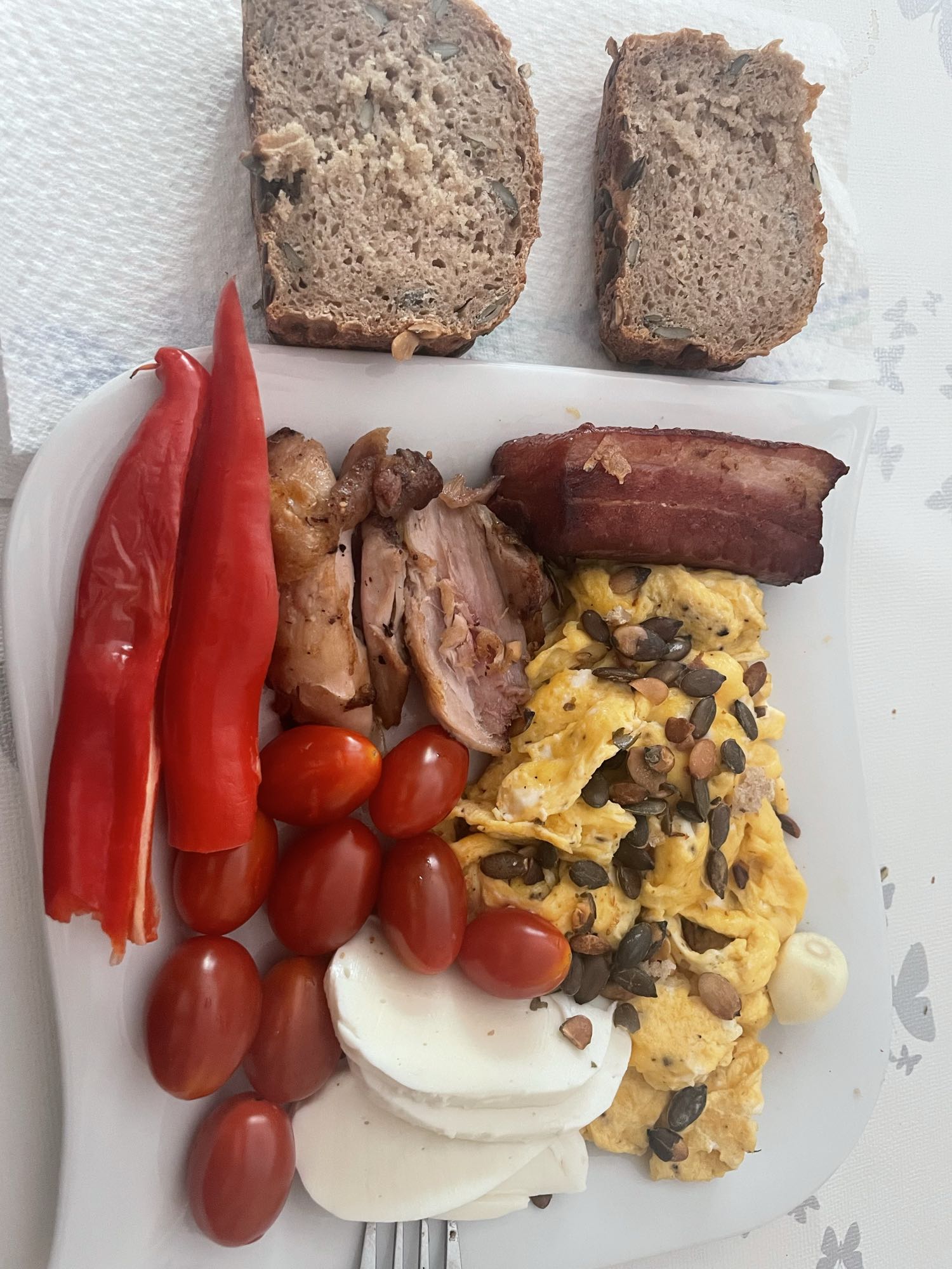 Gemischtes Frühstücksteller