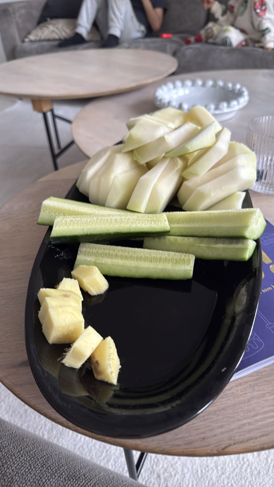 Frukt- och grönsakstallrik