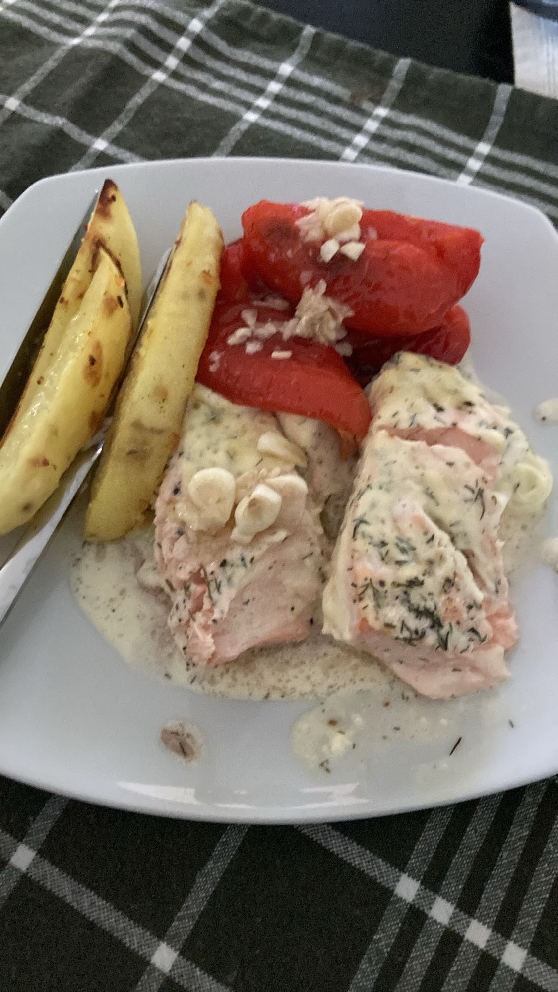 Lax med potatis och paprika